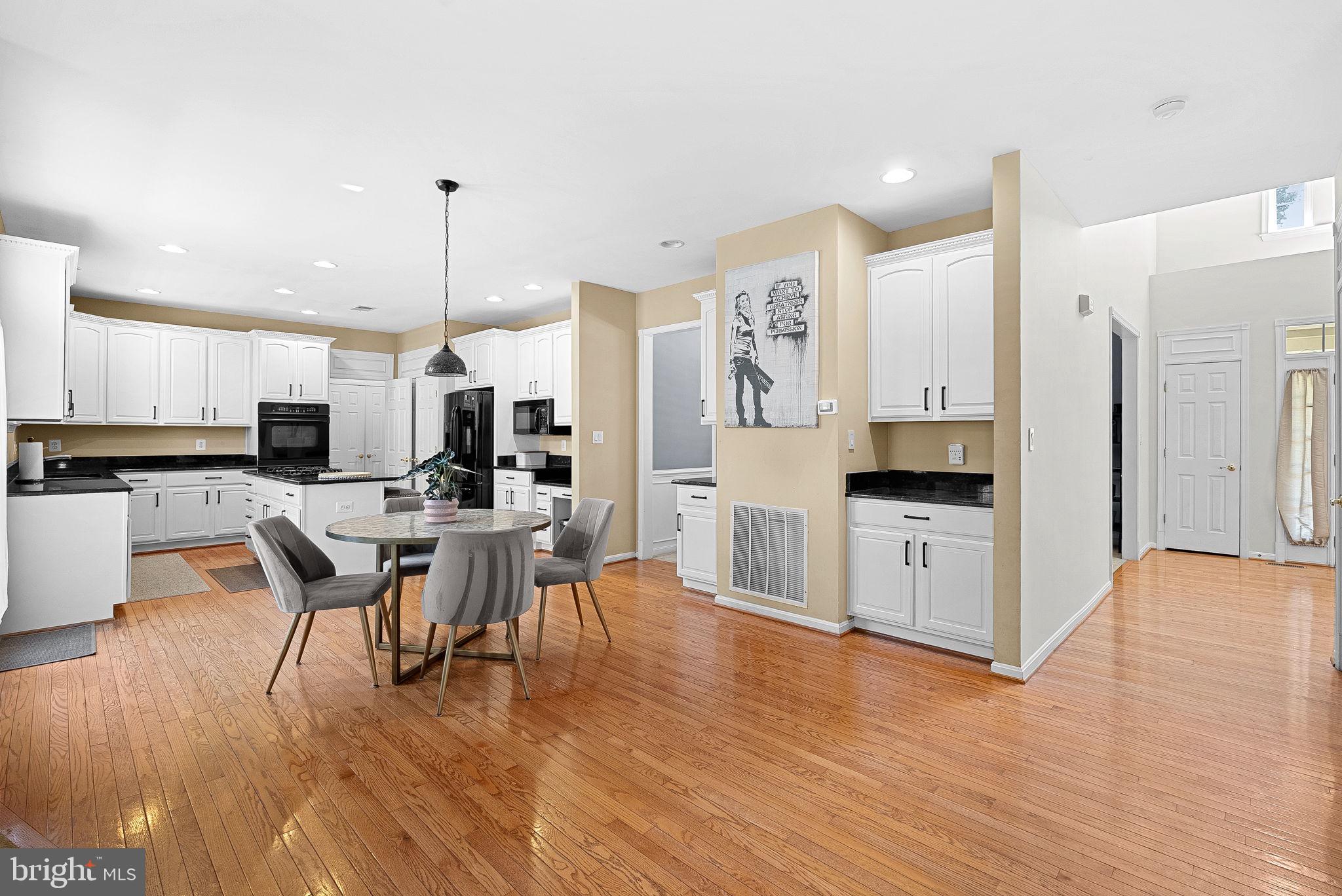 CEDAR RIDGE - Residential