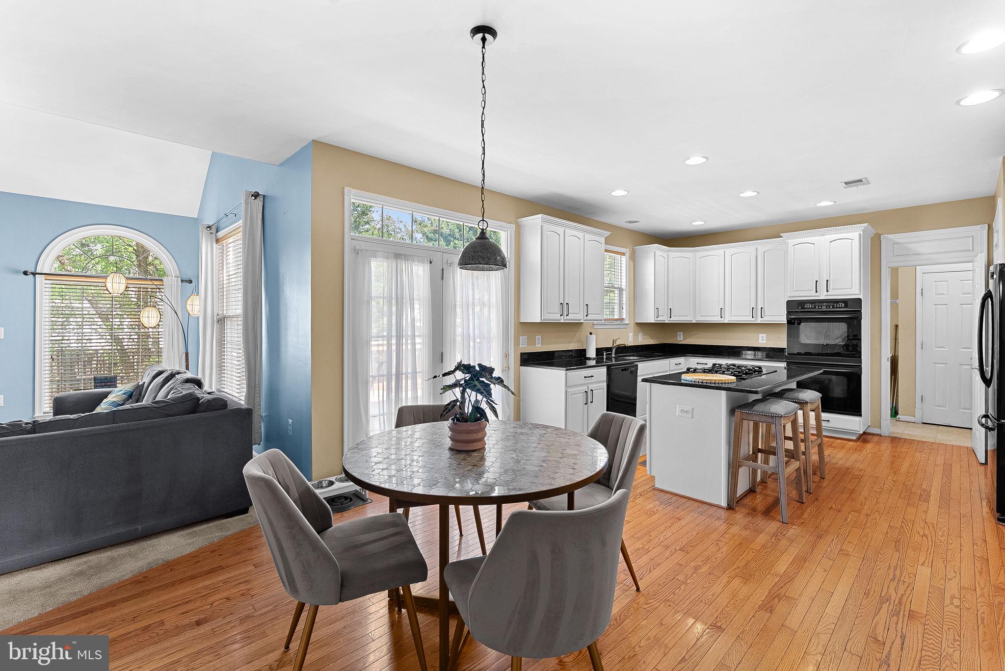 CEDAR RIDGE - Residential