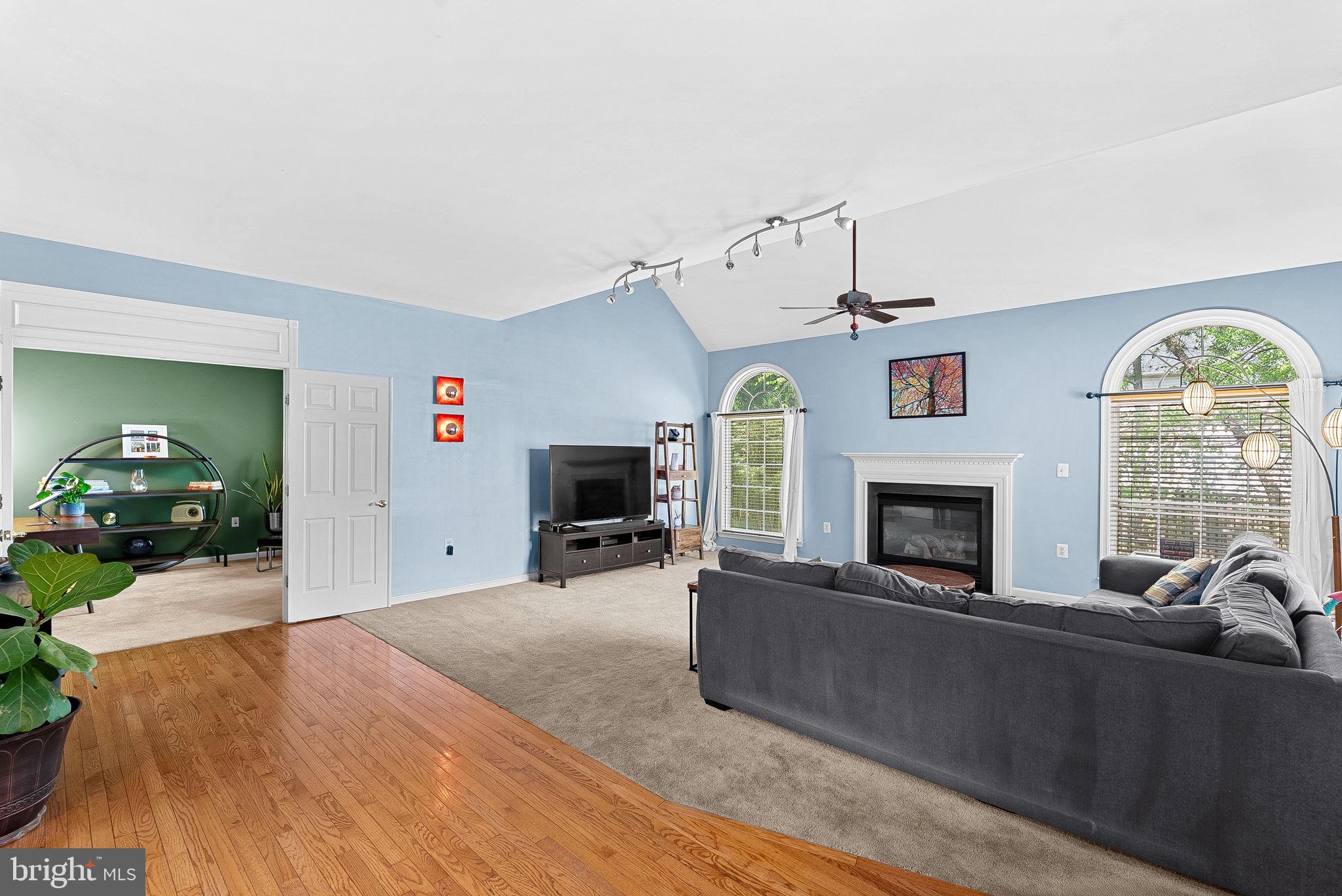 CEDAR RIDGE - Residential