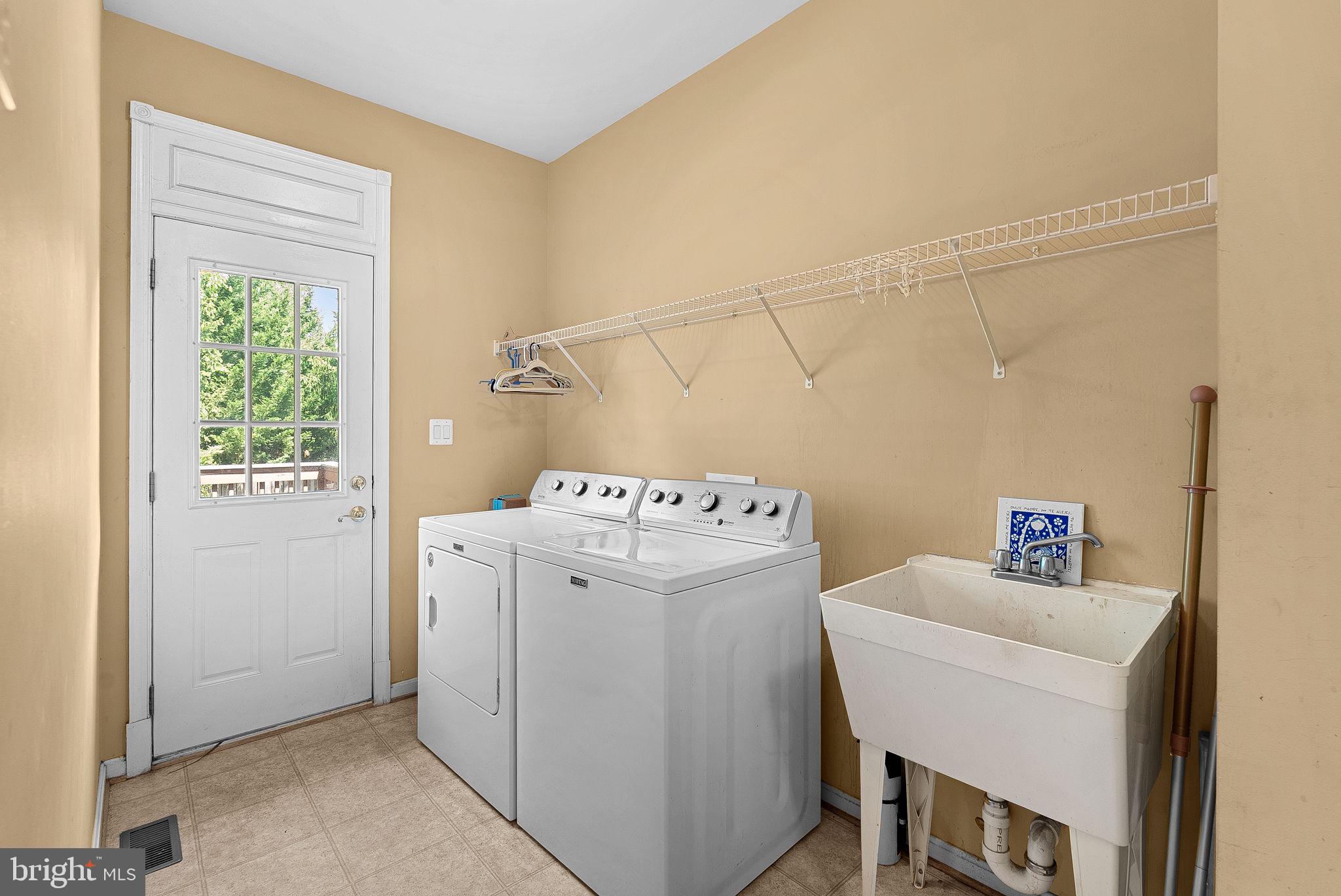 CEDAR RIDGE - Residential