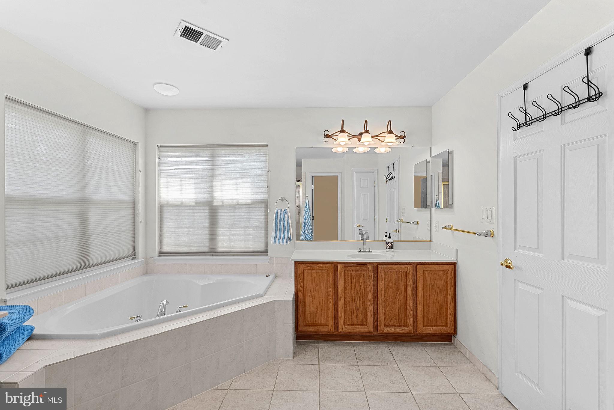 CEDAR RIDGE - Residential