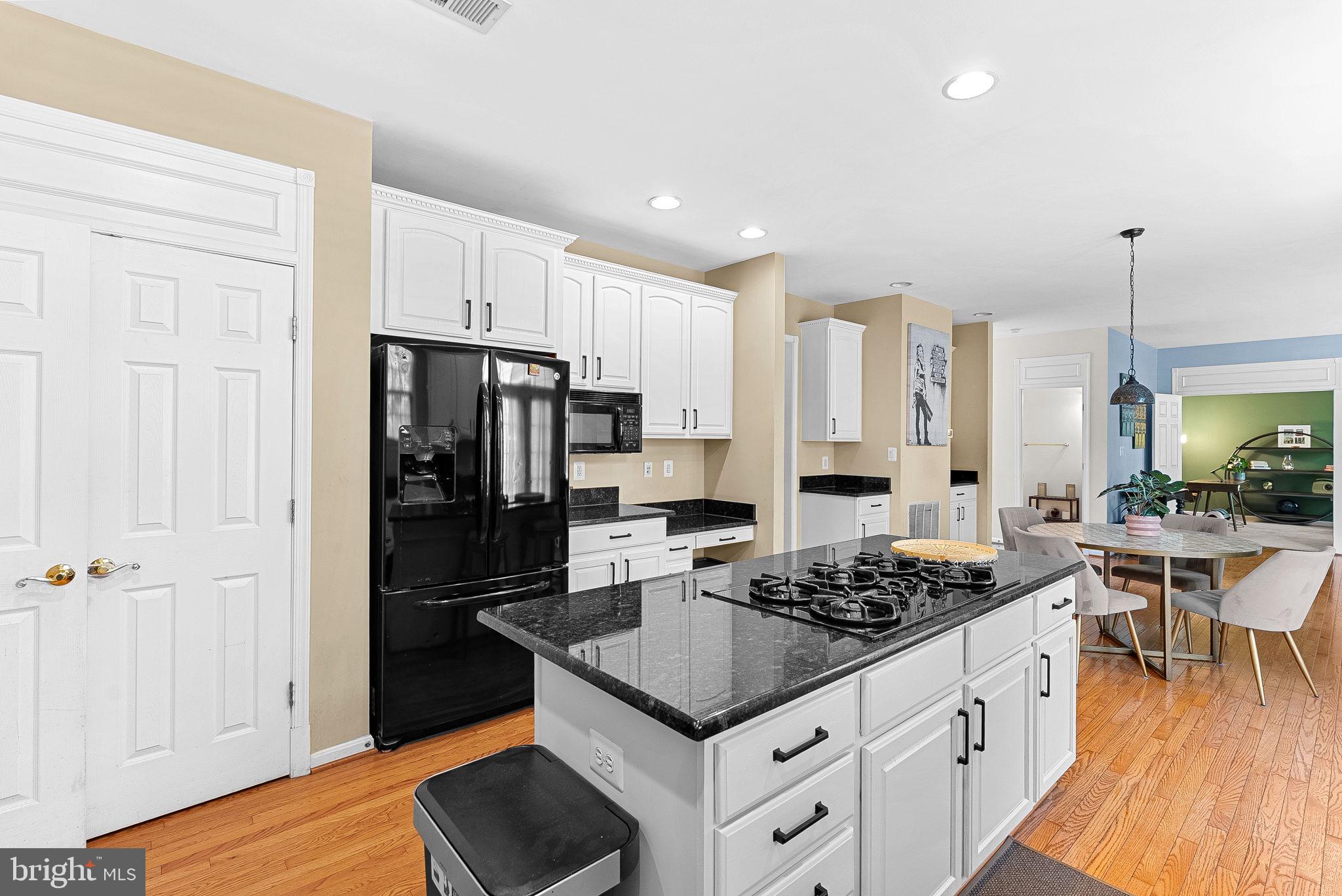 CEDAR RIDGE - Residential