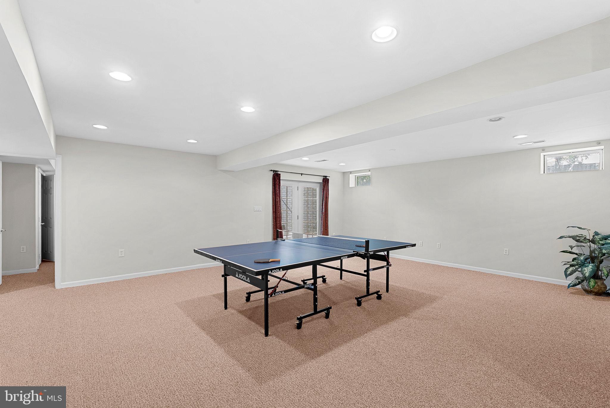 CEDAR RIDGE - Residential