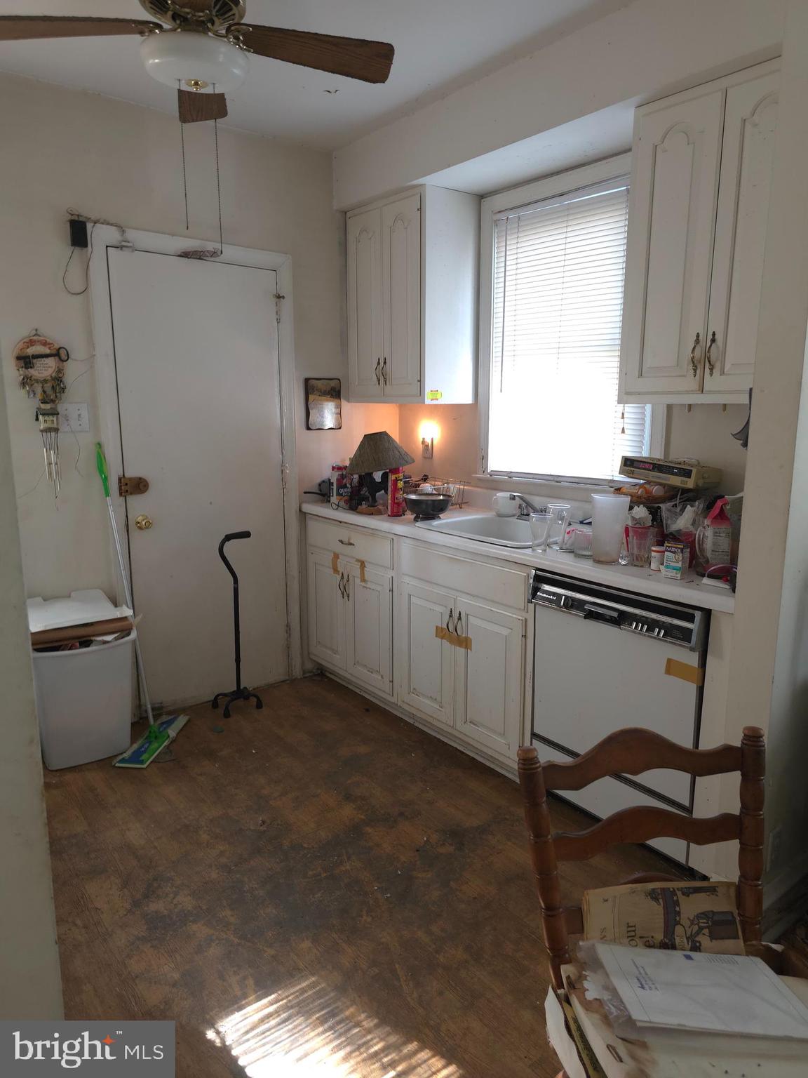 988 ALLENGROVE STREET