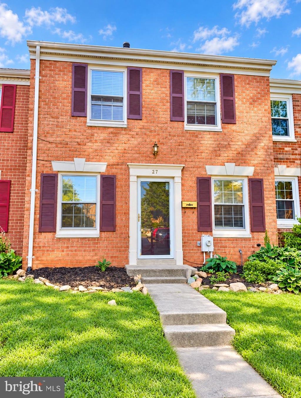 Photo of 27 Midline Court, GAITHERSBURG, MD 20878 (MLS # MDMC2256858)