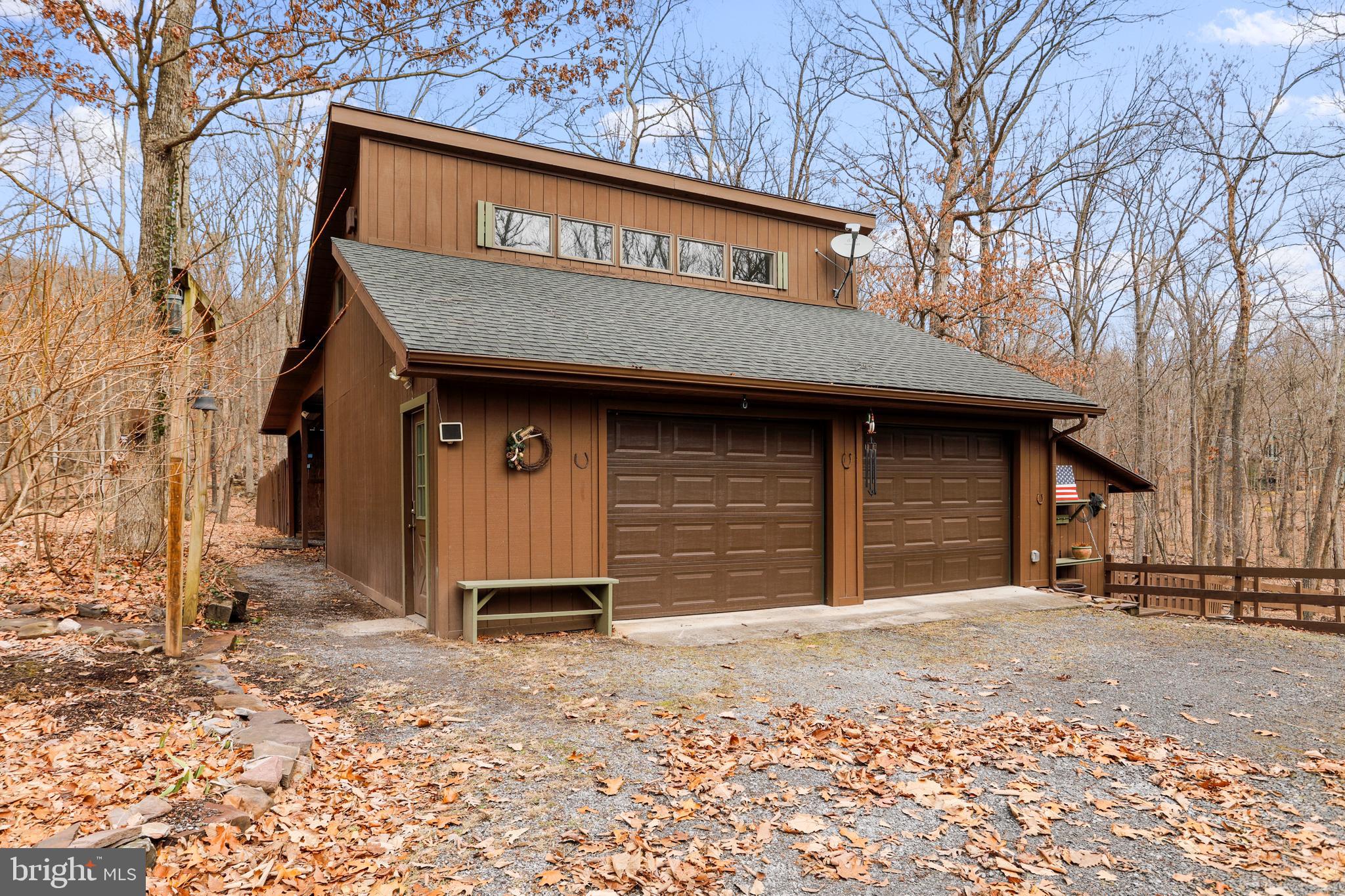 RIVER RIDGE - Residential