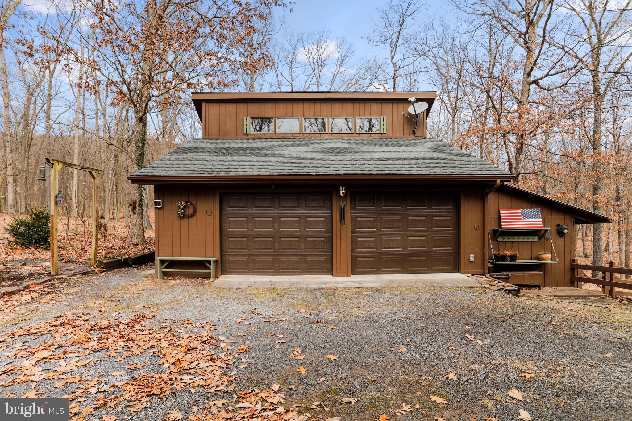 RIVER RIDGE - Residential