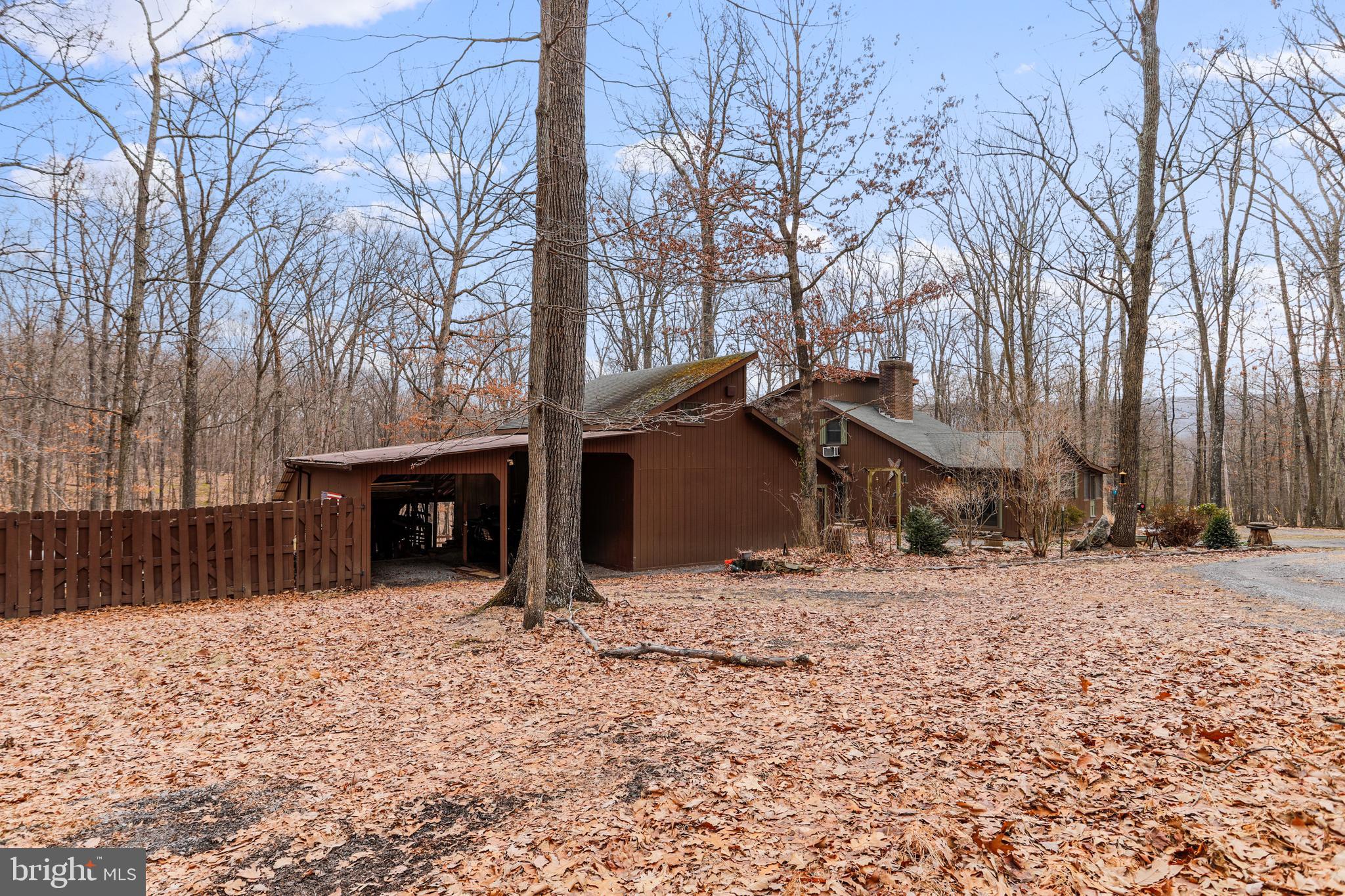 RIVER RIDGE - Residential