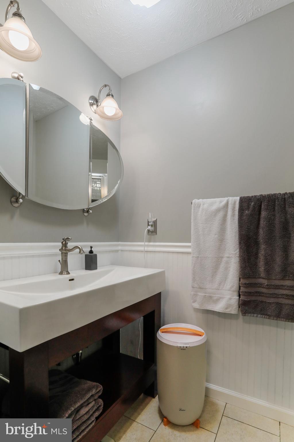 RIVER RIDGE - Residential