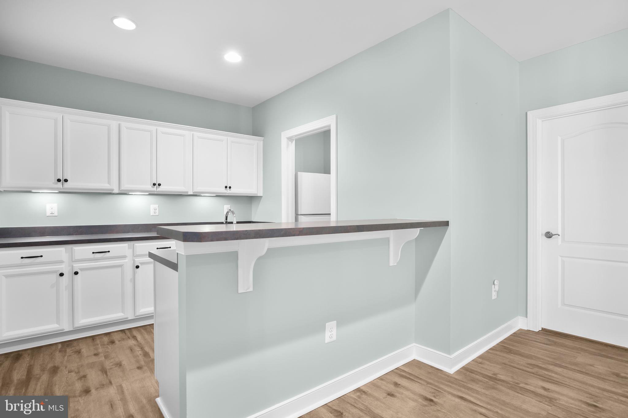 AUGUSTINE AT THE GLENS - Residential