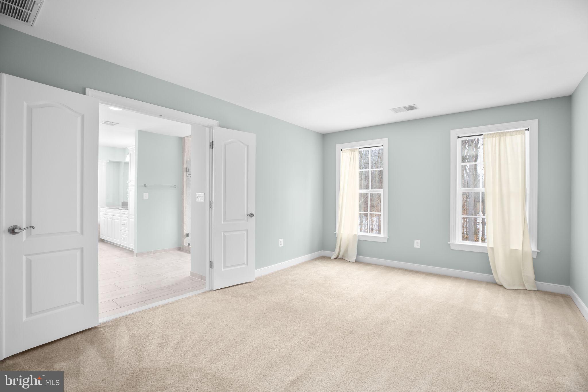 AUGUSTINE AT THE GLENS - Residential