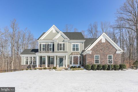 6 COSMOS COURT STAFFORD VA 22554