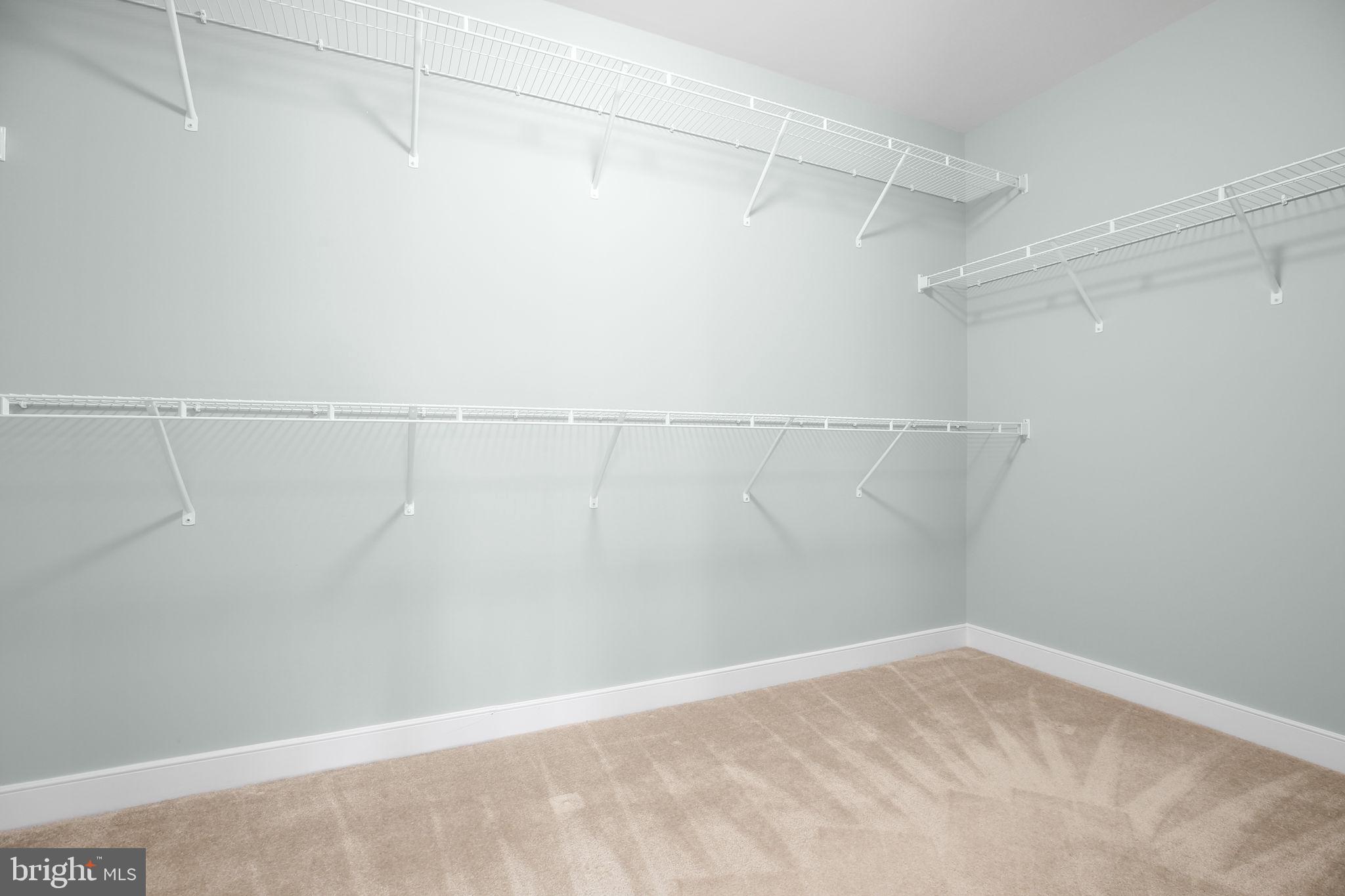 AUGUSTINE AT THE GLENS - Residential