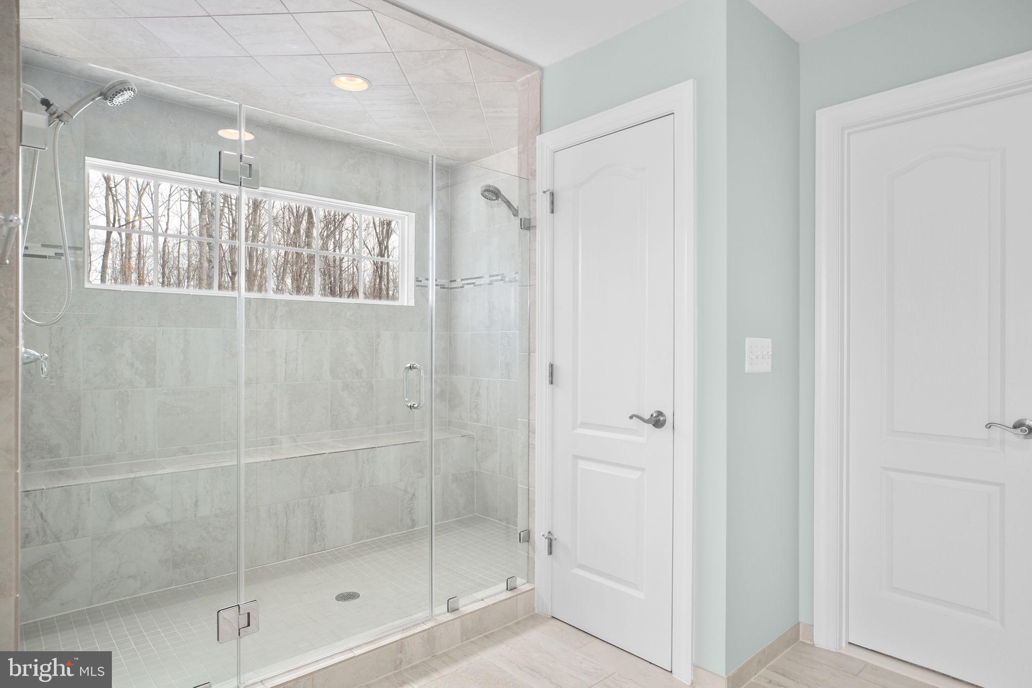 AUGUSTINE AT THE GLENS - Residential