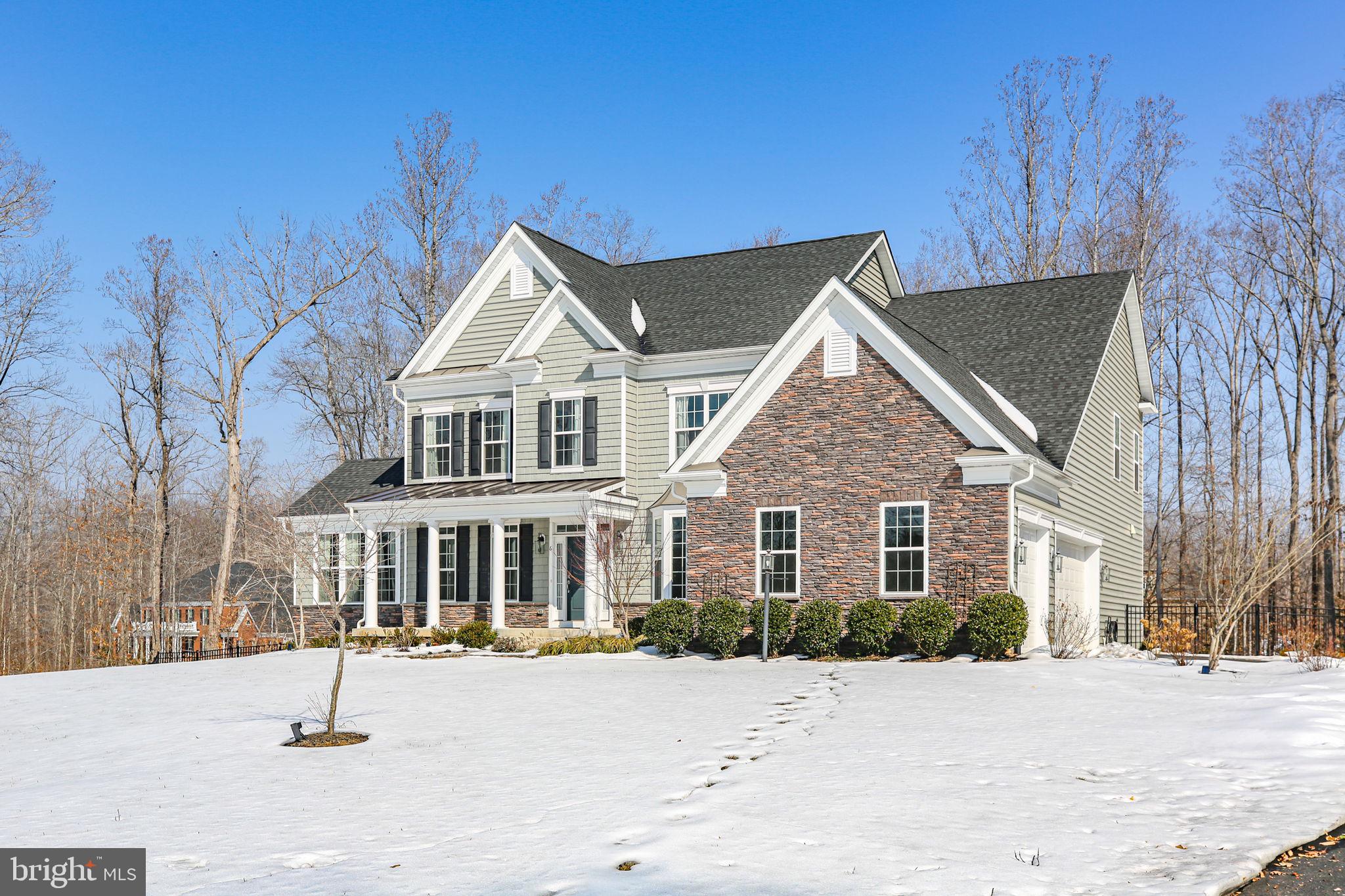 AUGUSTINE AT THE GLENS - Residential