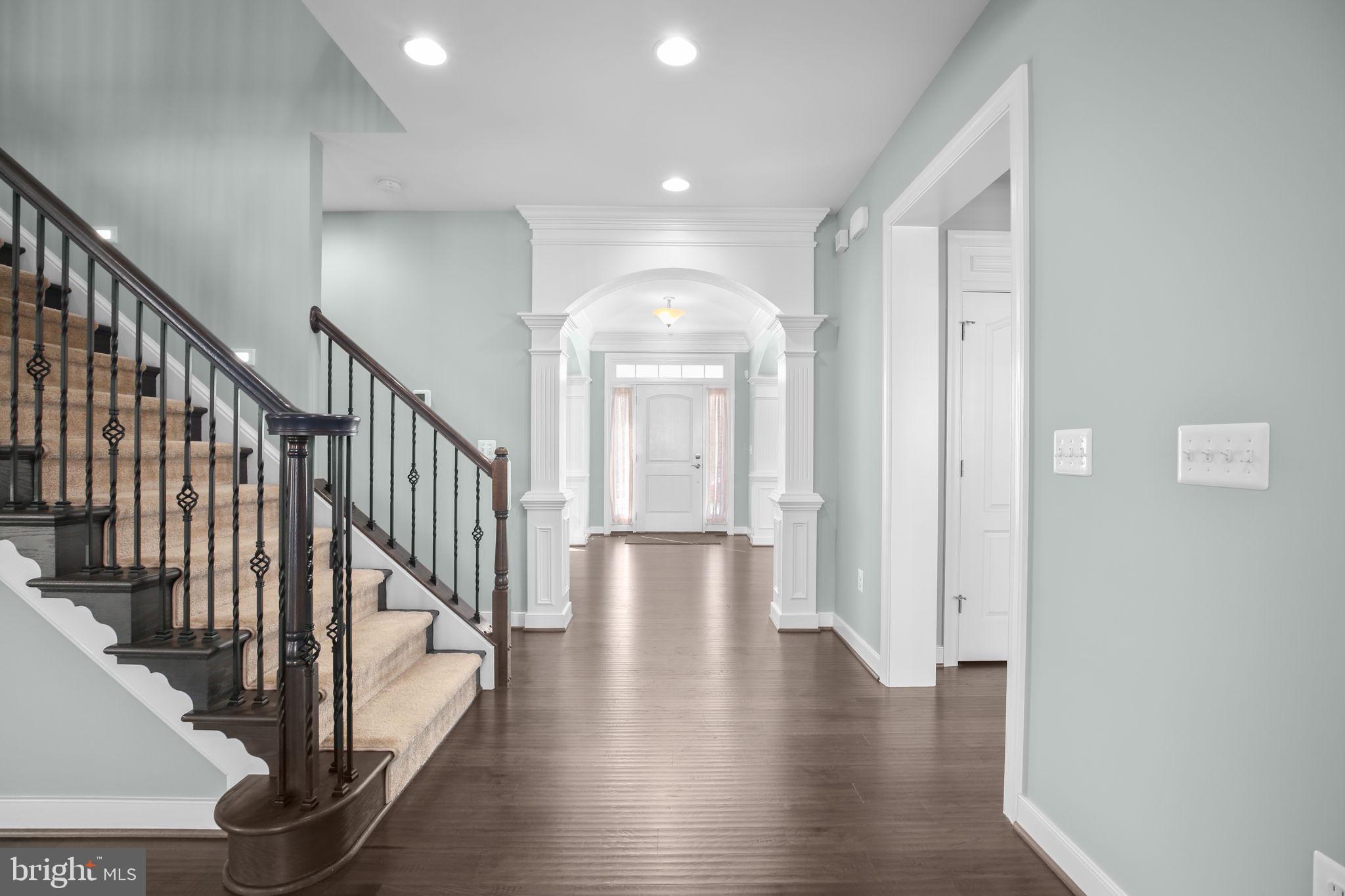 AUGUSTINE AT THE GLENS - Residential