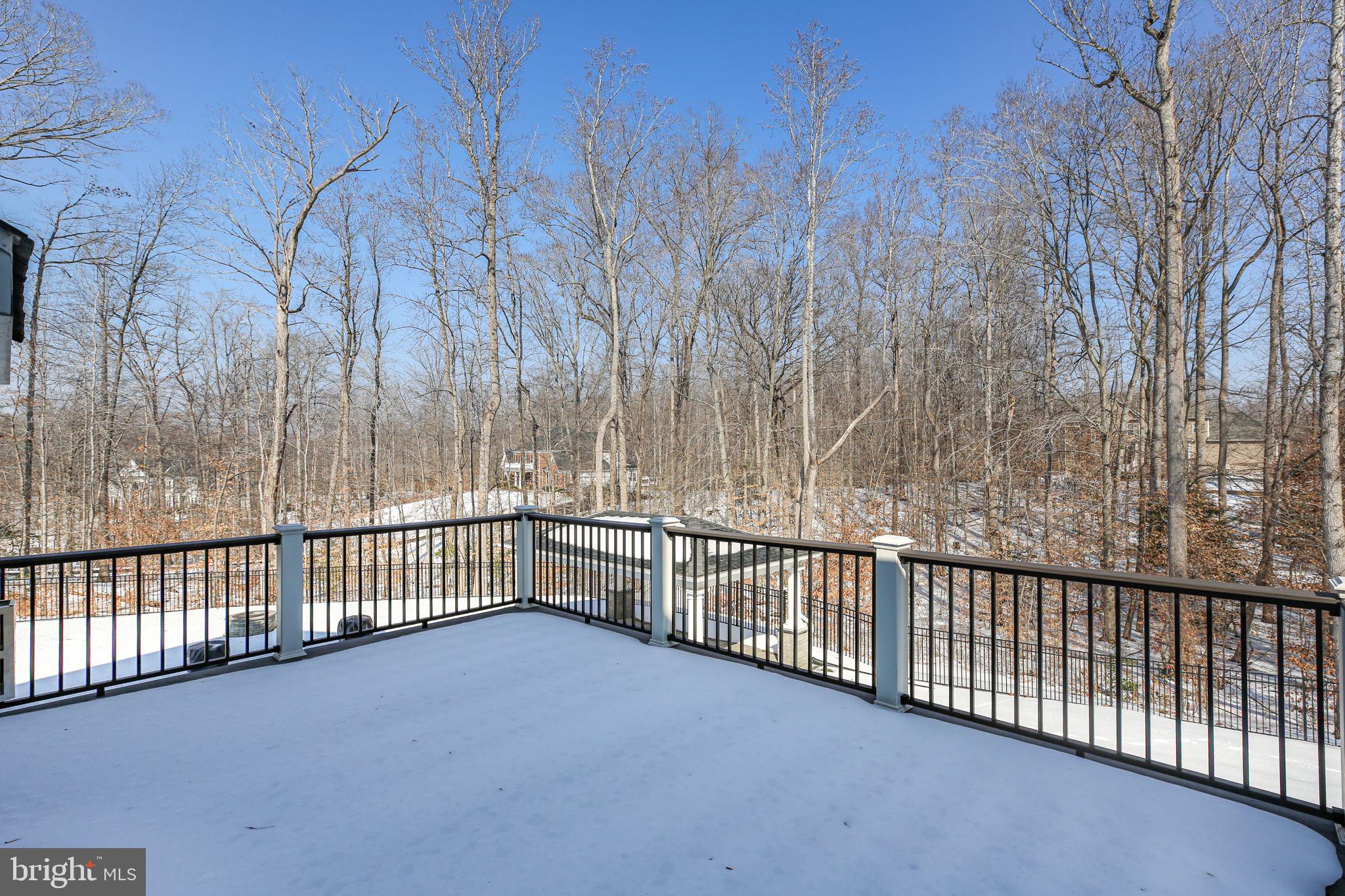 AUGUSTINE AT THE GLENS - Residential