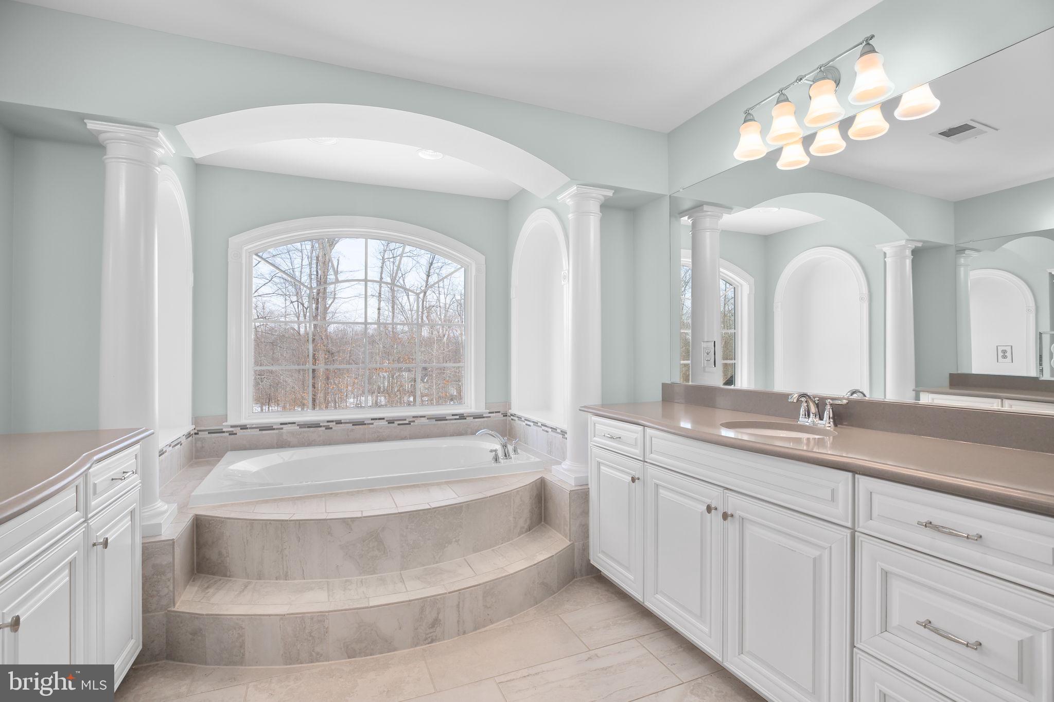 AUGUSTINE AT THE GLENS - Residential