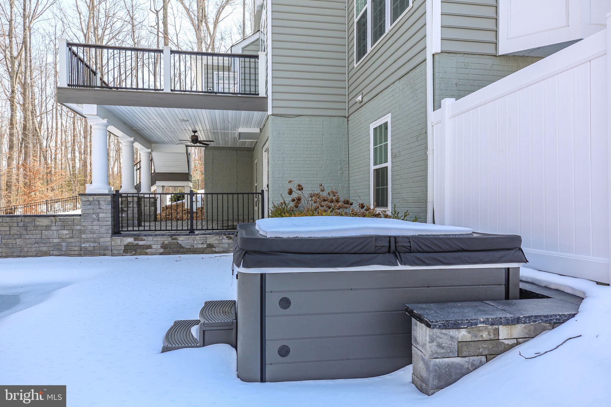 AUGUSTINE AT THE GLENS - Residential