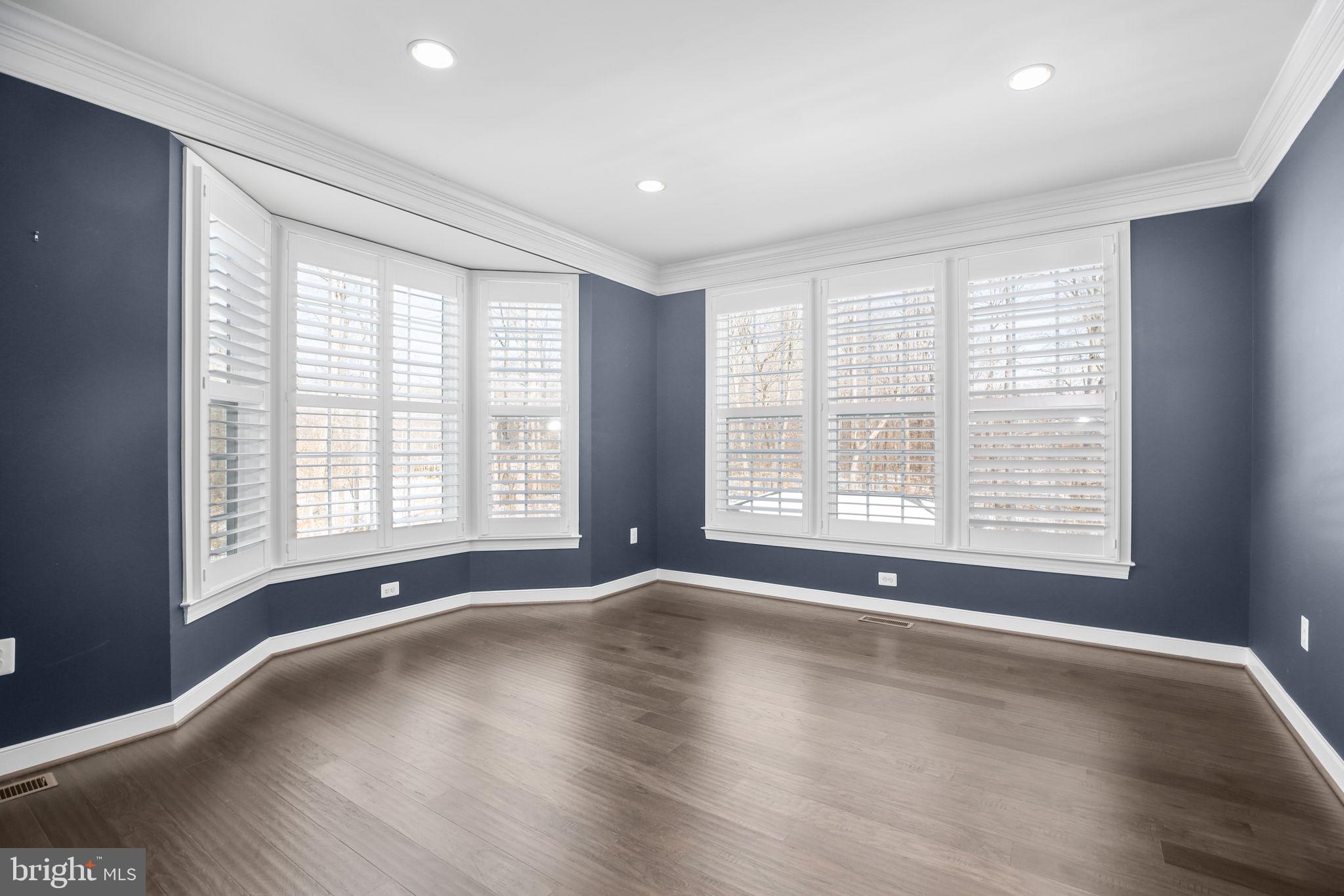 AUGUSTINE AT THE GLENS - Residential