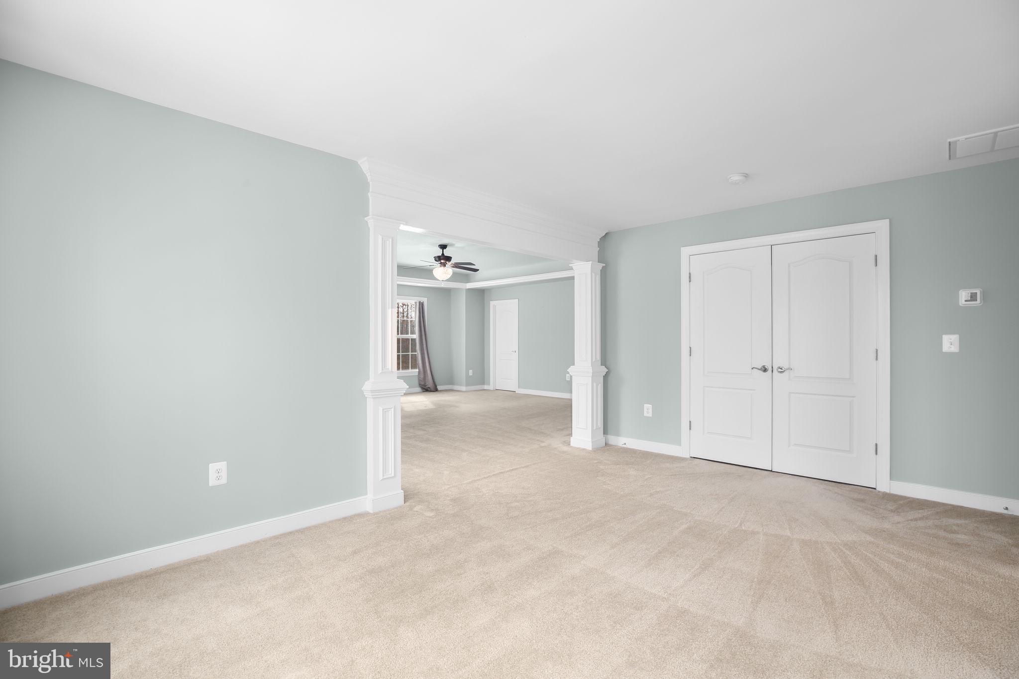 AUGUSTINE AT THE GLENS - Residential