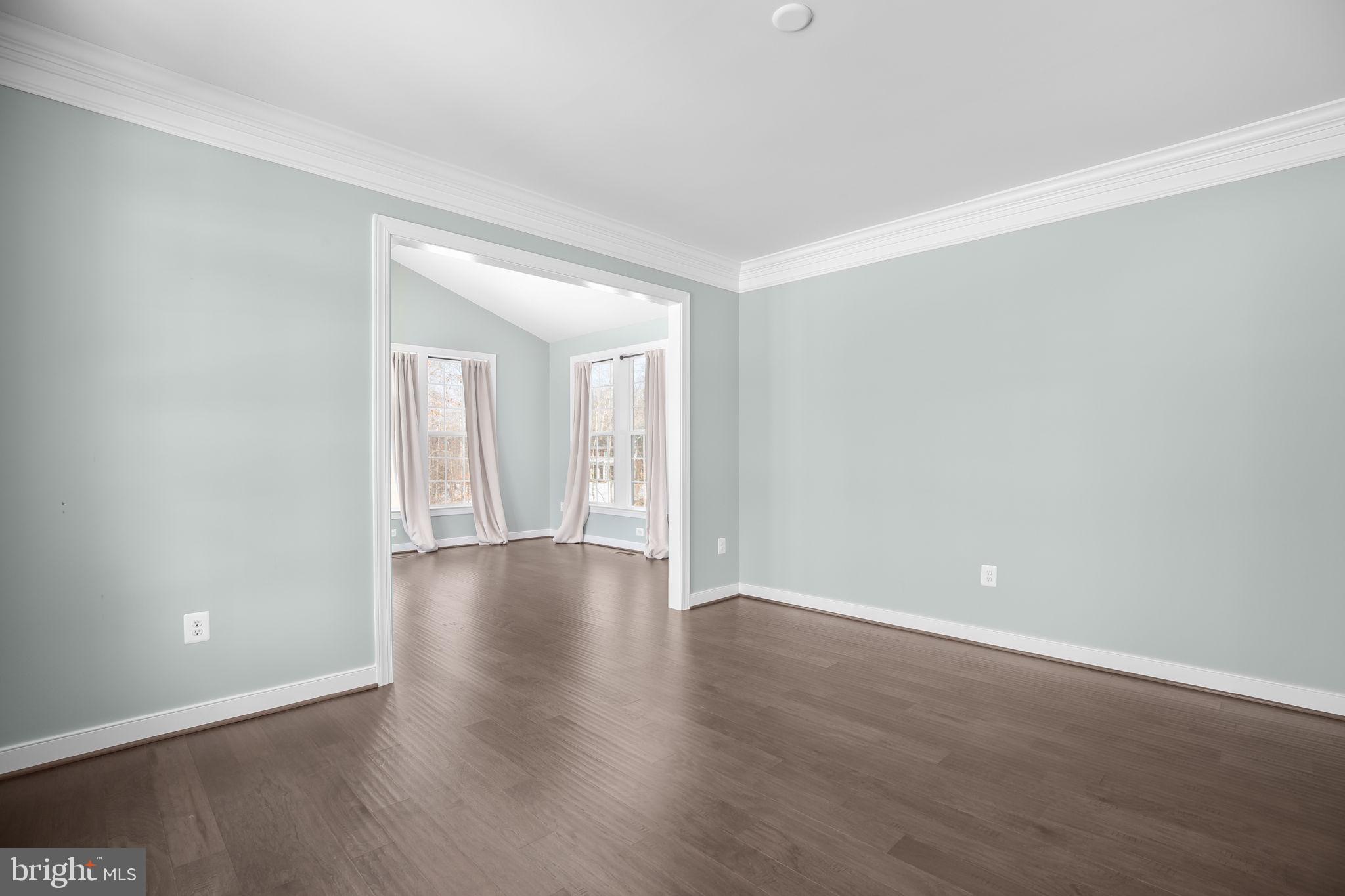 AUGUSTINE AT THE GLENS - Residential