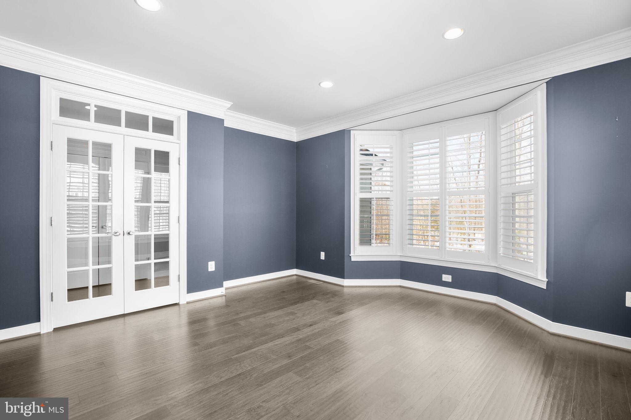 AUGUSTINE AT THE GLENS - Residential