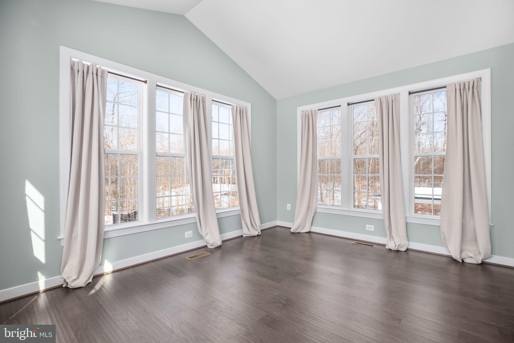 AUGUSTINE AT THE GLENS - Residential