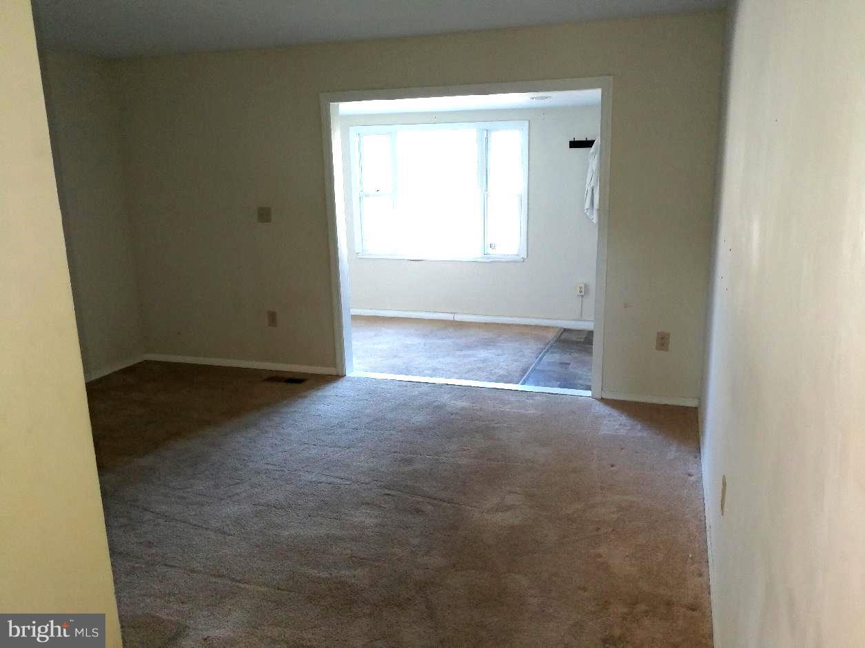 SUBURBIA - Residential