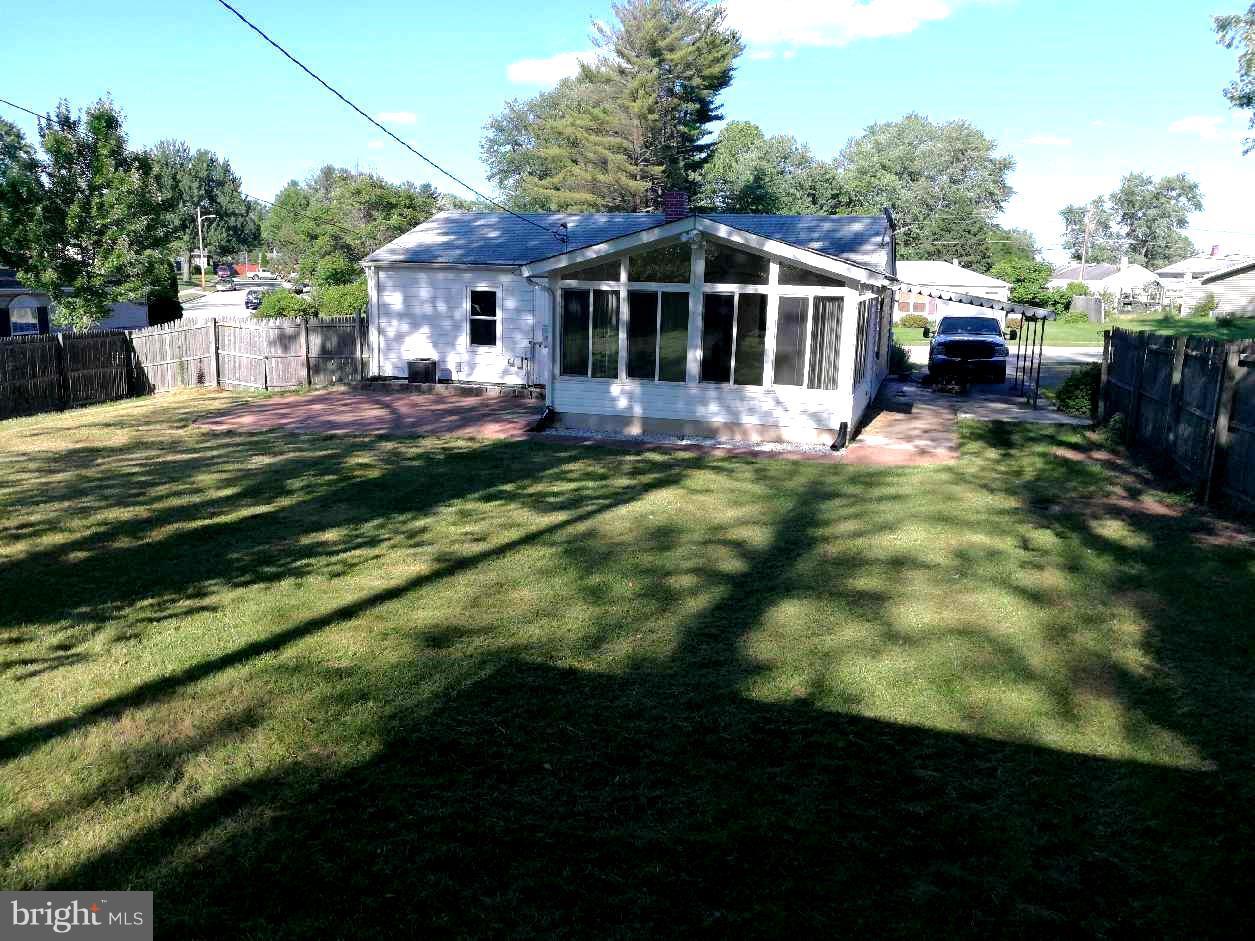 SUBURBIA - Residential