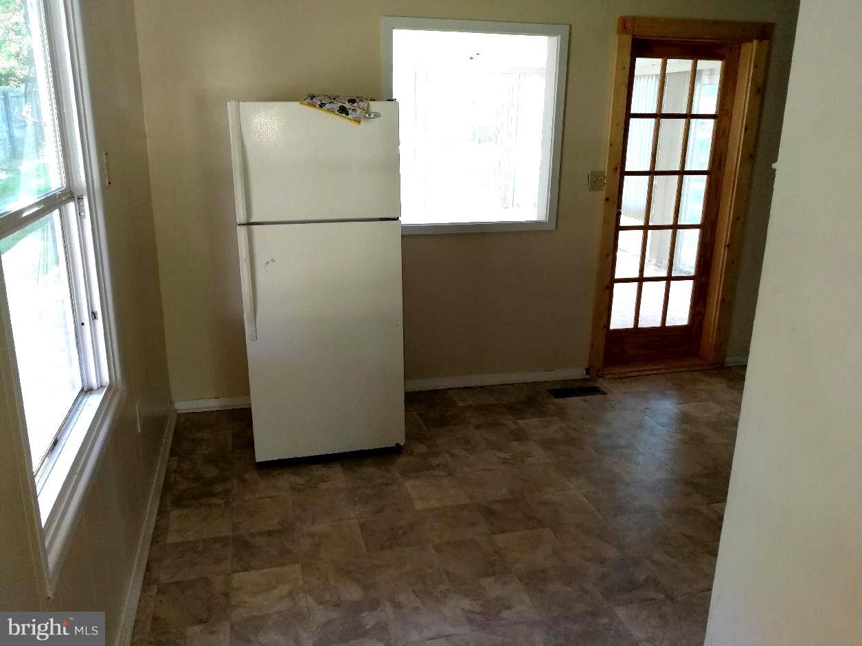 SUBURBIA - Residential