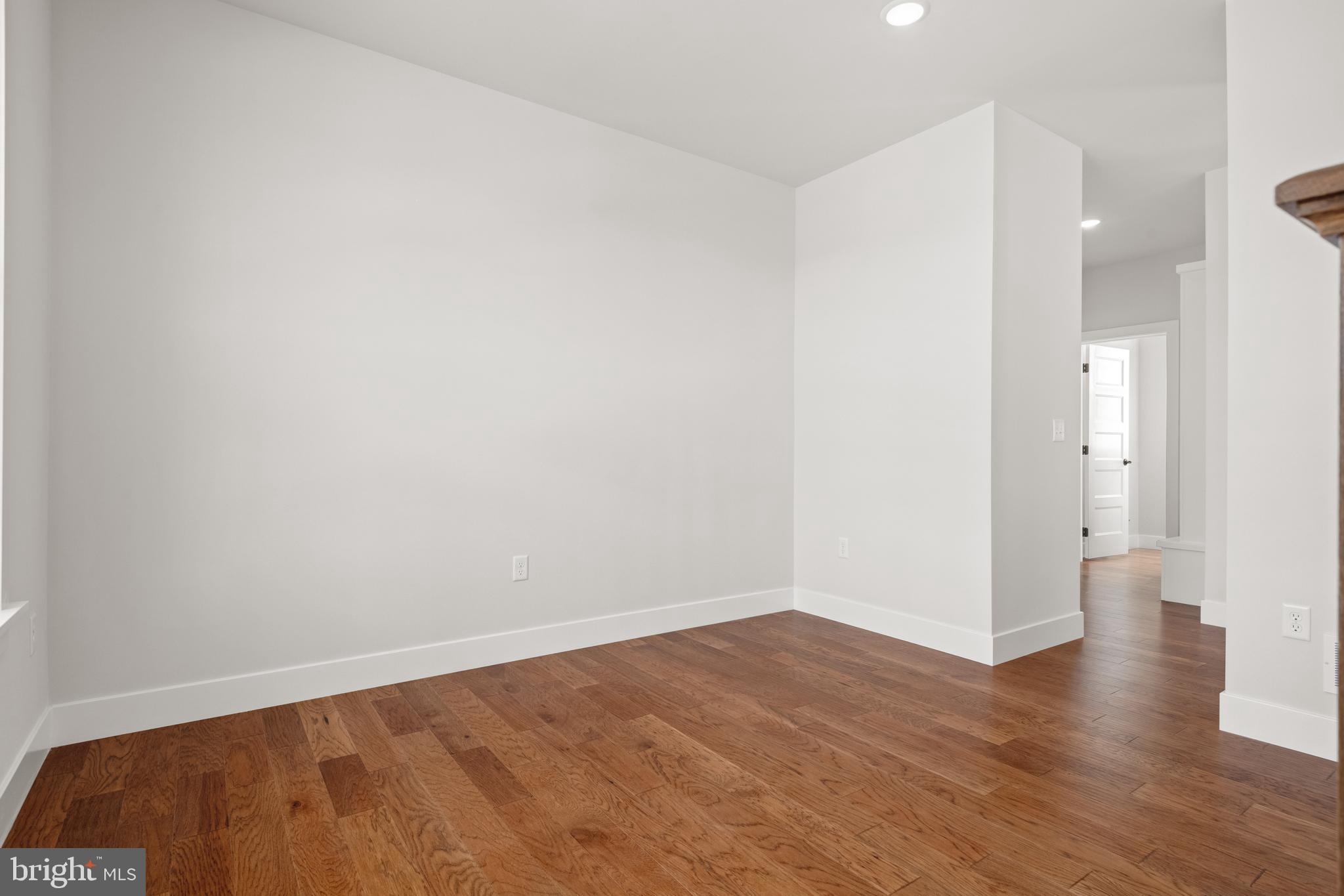 RIVER RIDGE HILLS - Residential