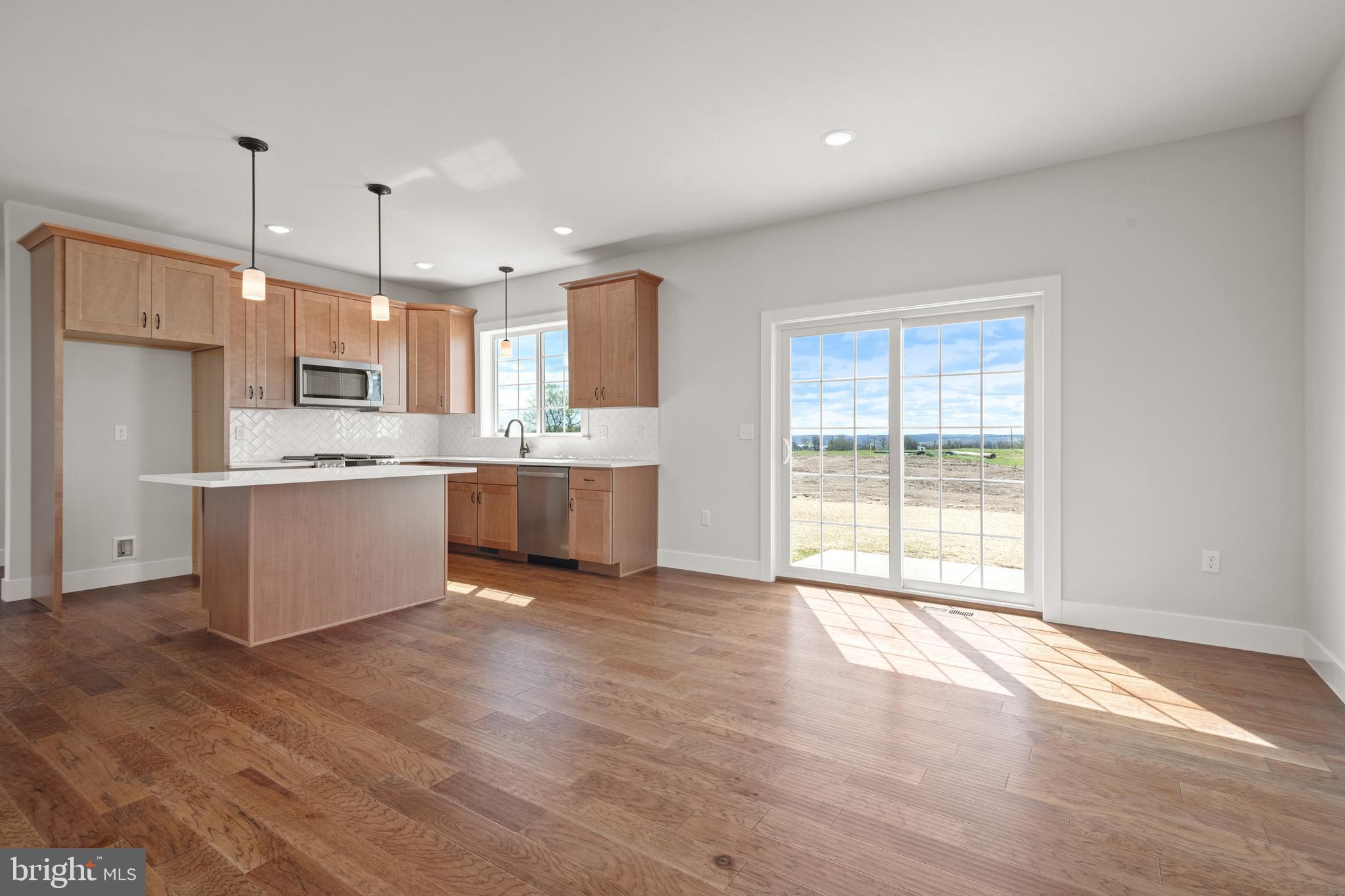 RIVER RIDGE HILLS - Residential