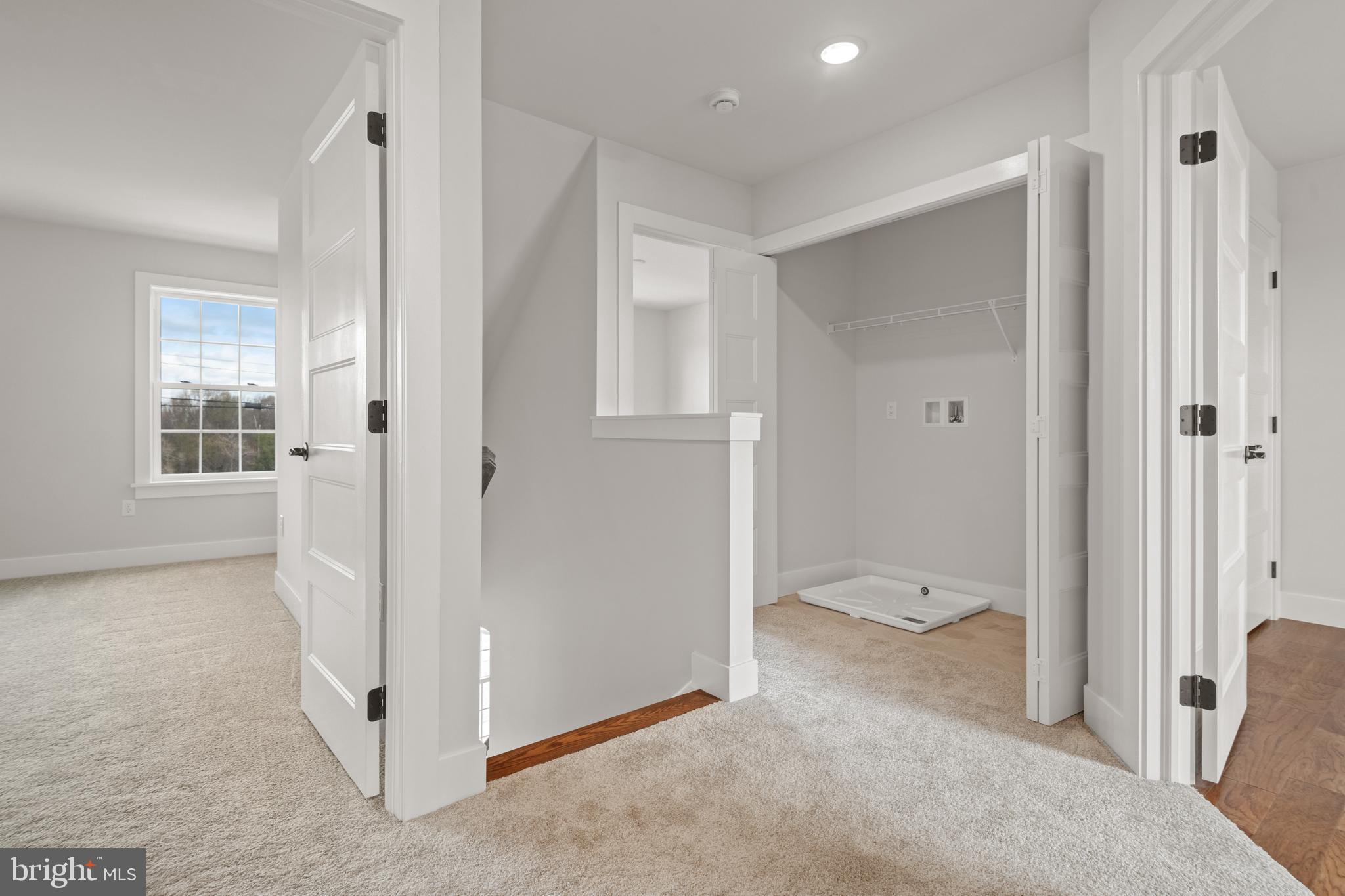 RIVER RIDGE HILLS - Residential