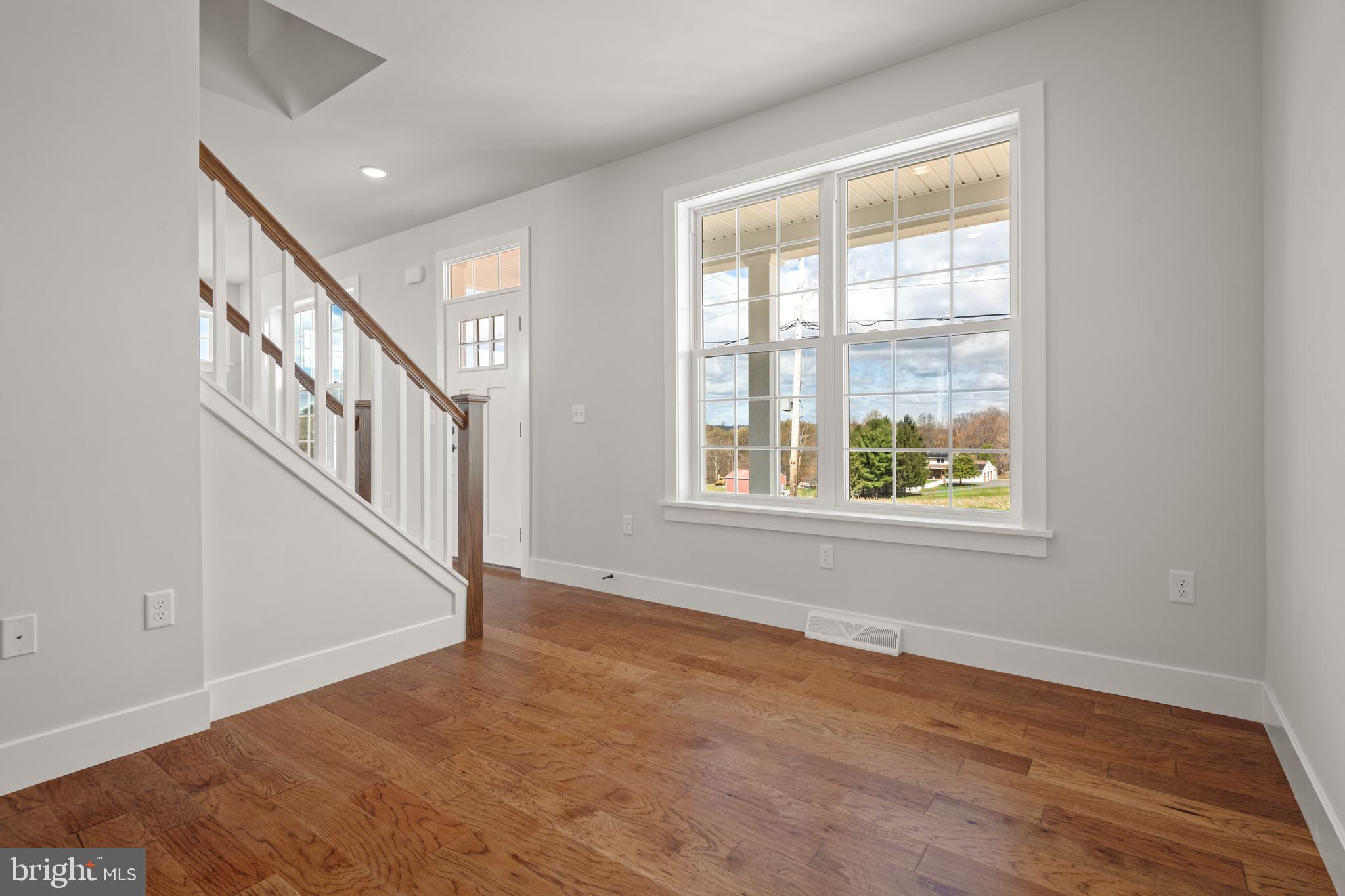 RIVER RIDGE HILLS - Residential