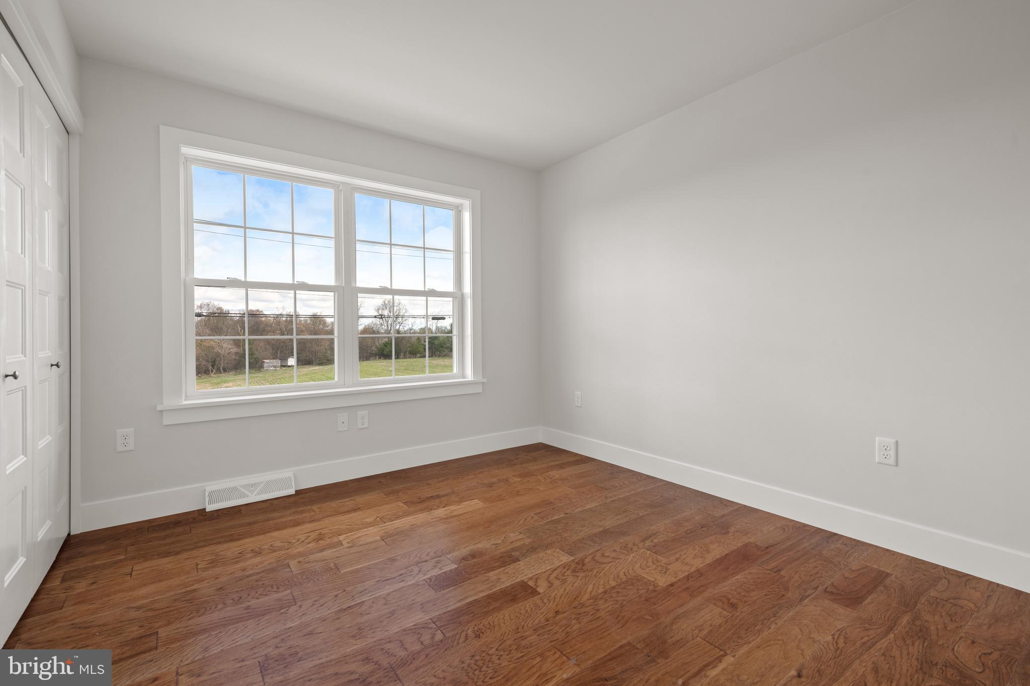 RIVER RIDGE HILLS - Residential