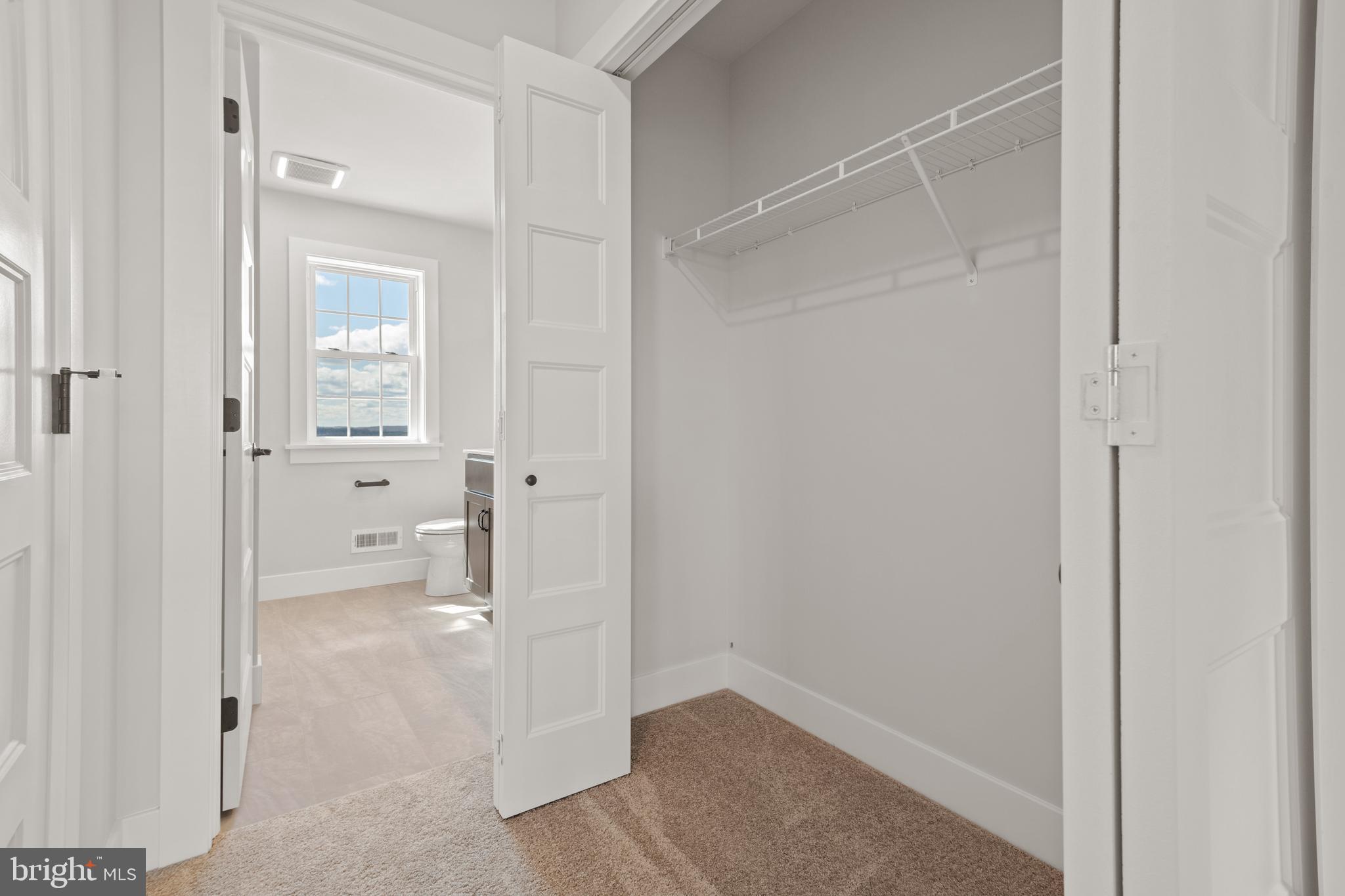 RIVER RIDGE HILLS - Residential