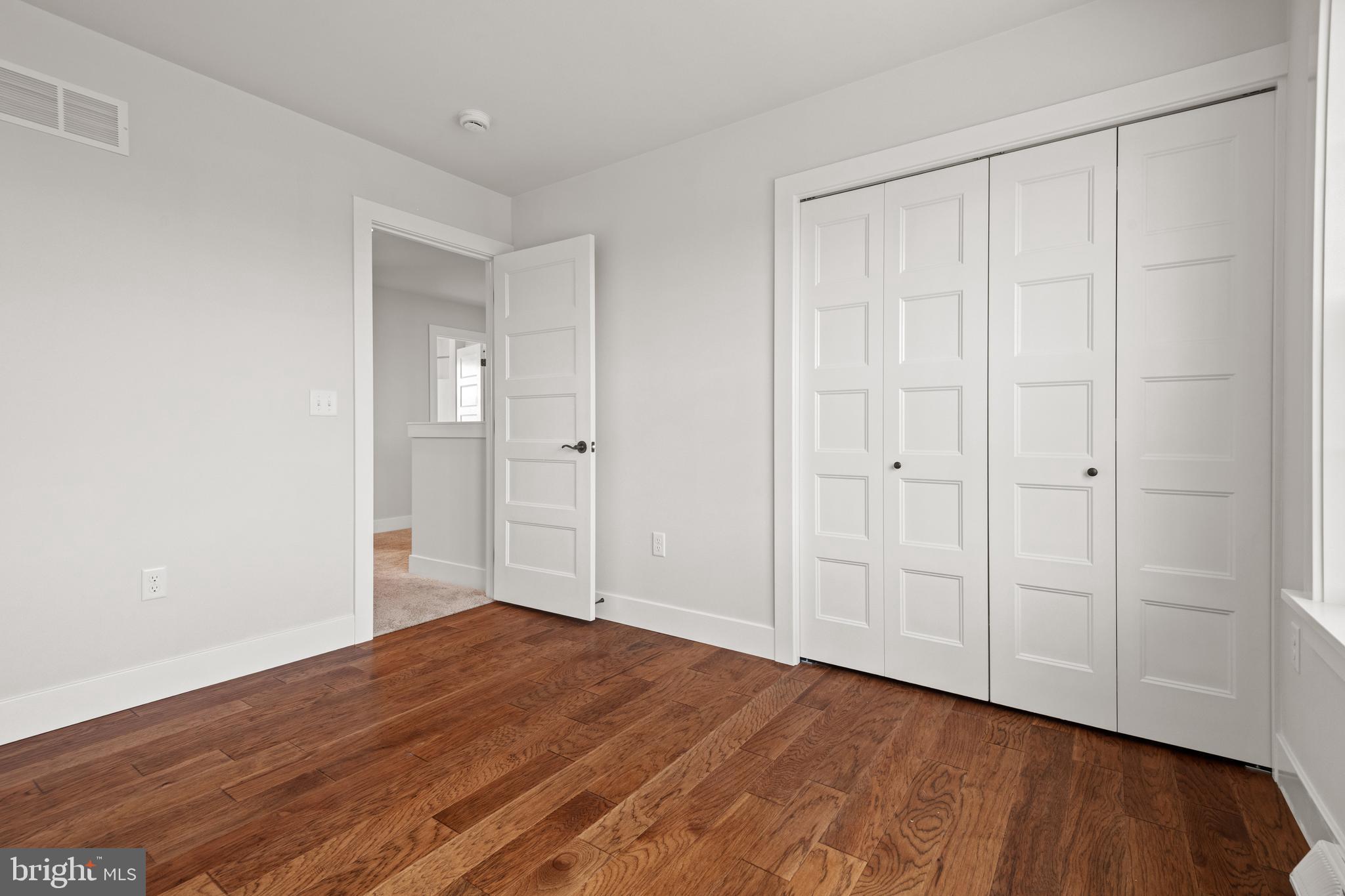 RIVER RIDGE HILLS - Residential