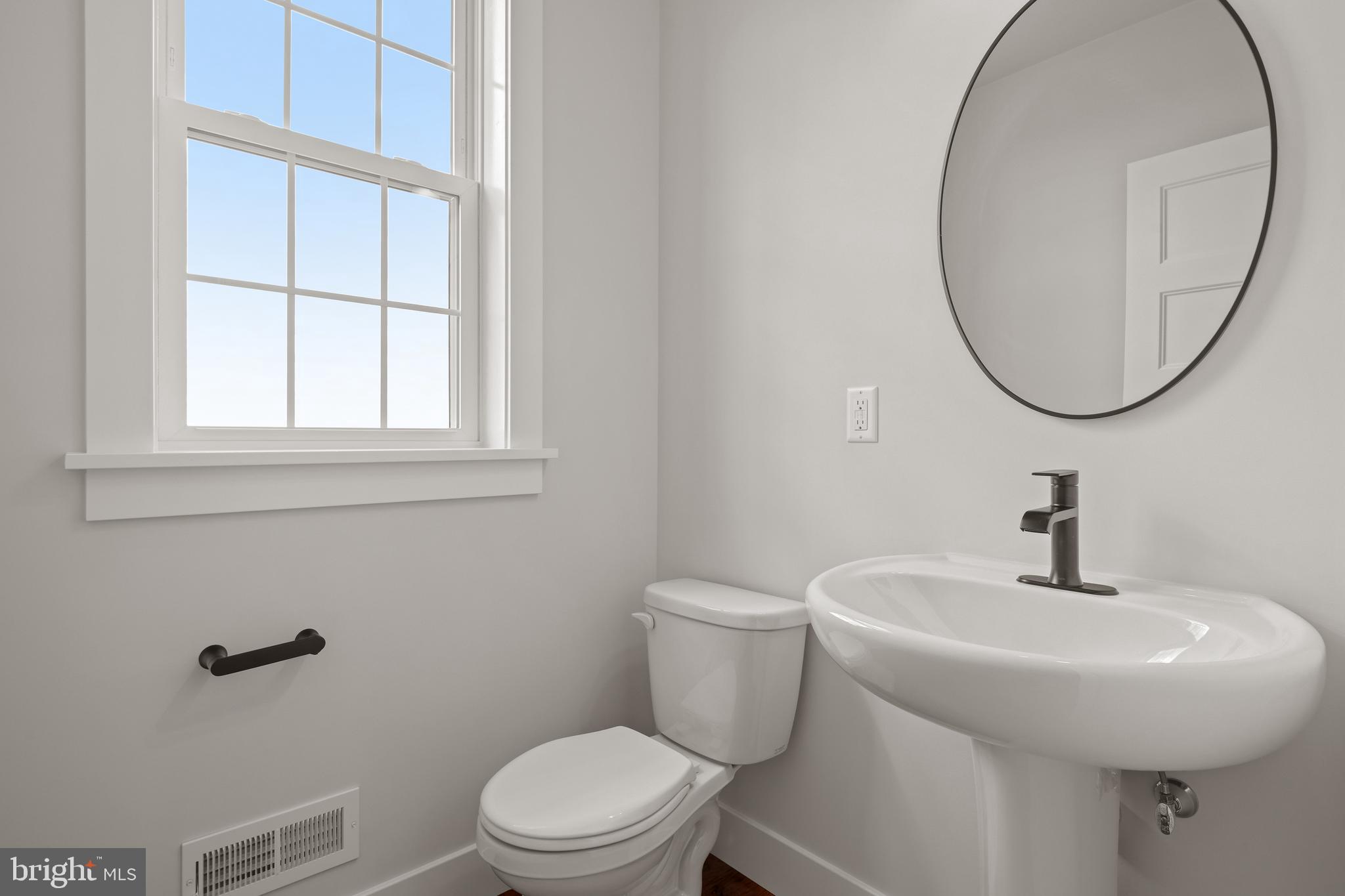 RIVER RIDGE HILLS - Residential