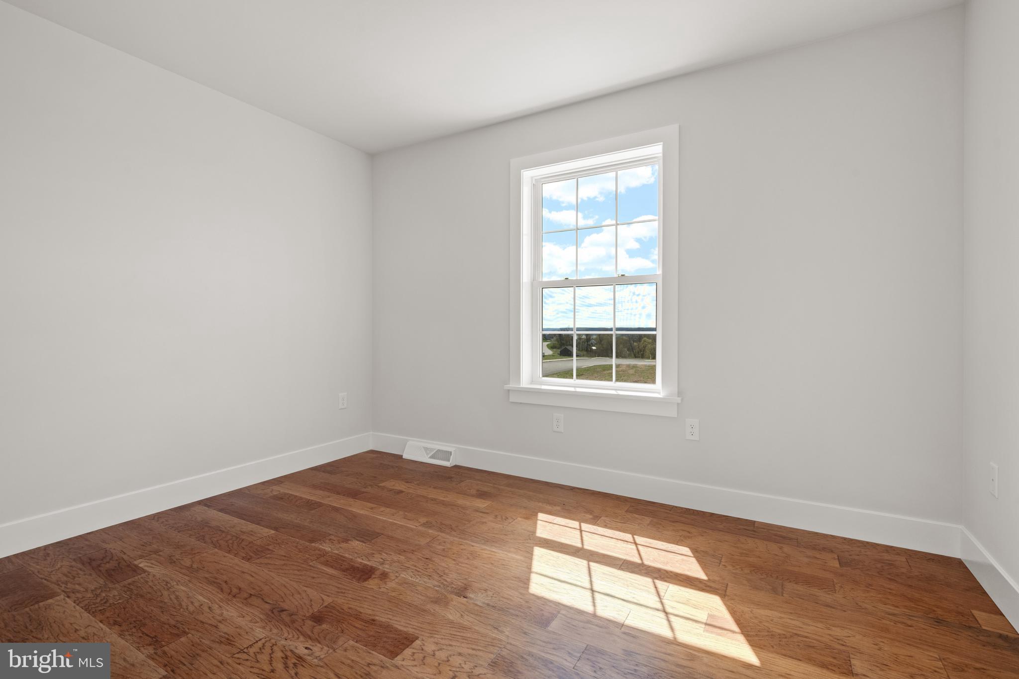 RIVER RIDGE HILLS - Residential