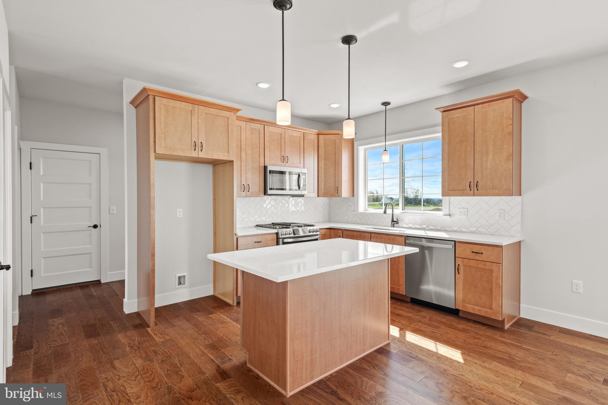 RIVER RIDGE HILLS - Residential