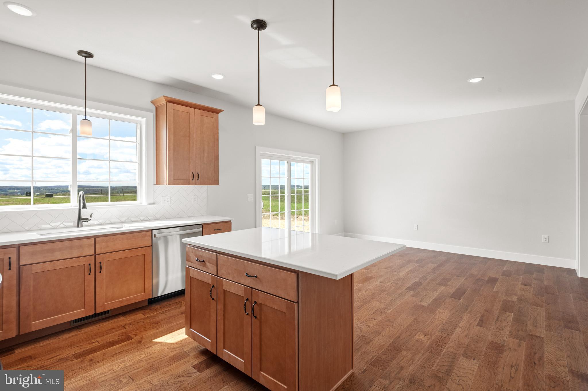 RIVER RIDGE HILLS - Residential