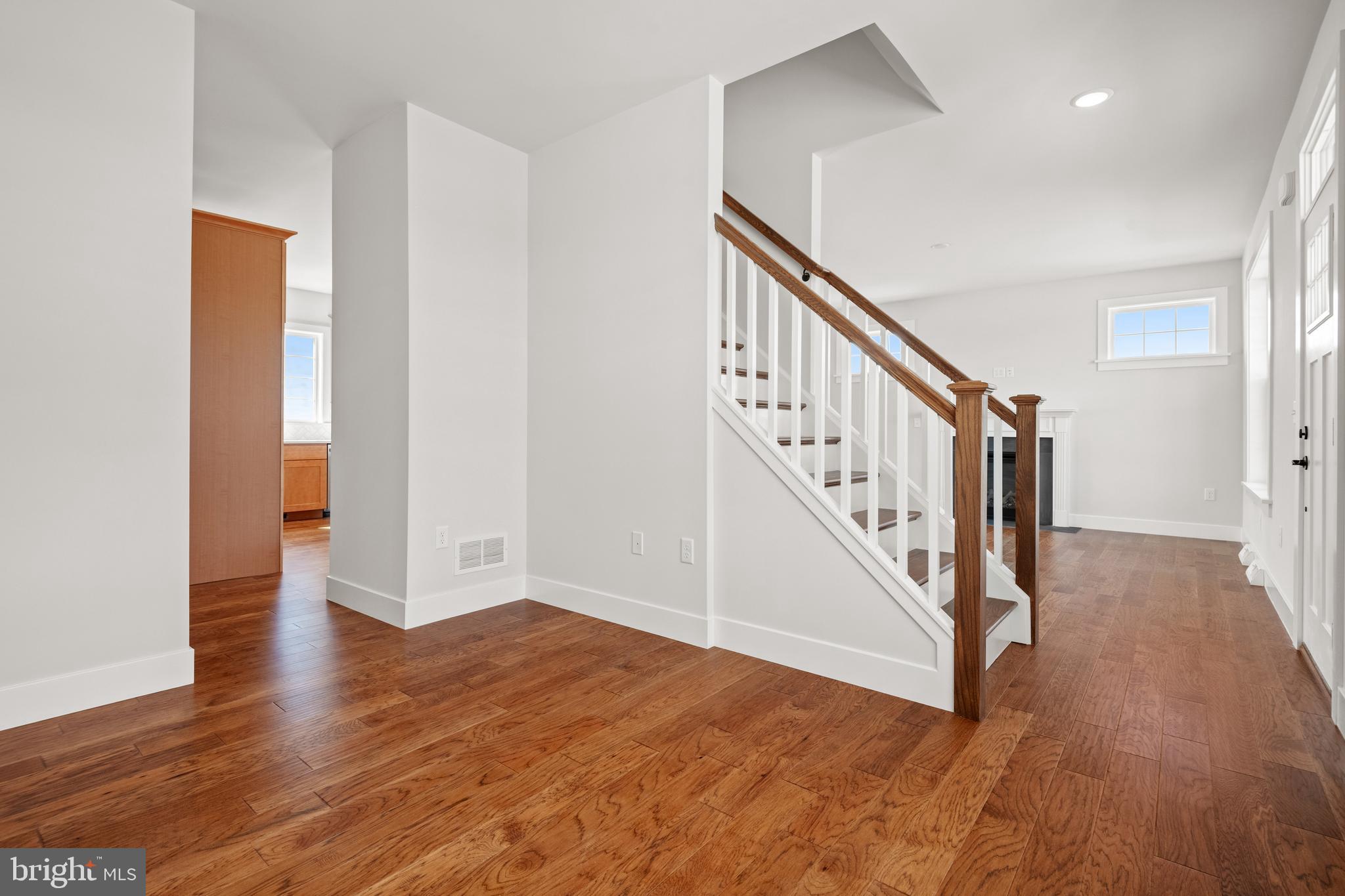 RIVER RIDGE HILLS - Residential