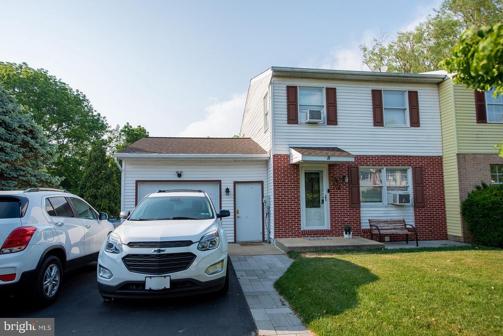 Photo of 1522 MANOR BLVD, LANCASTER, PA 17603 (MLS # PALA2036280)