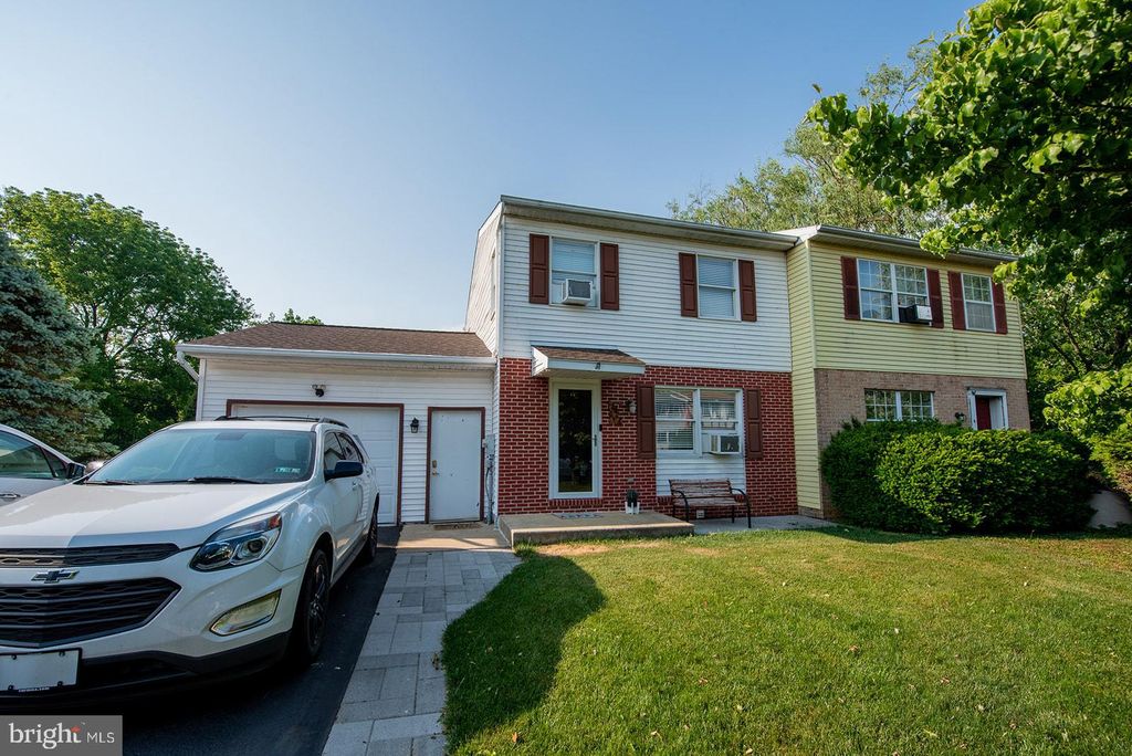 Photo of 1522 MANOR BLVD, LANCASTER, PA 17603 (MLS # PALA2036280)
