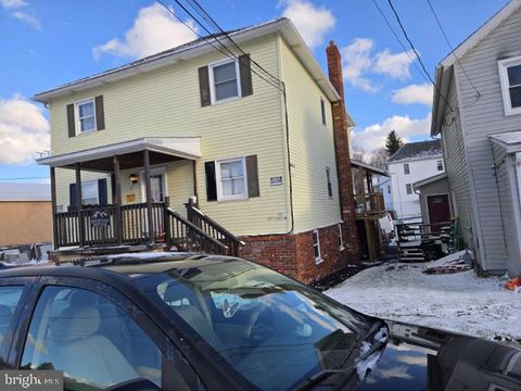 Homes For Sale - 8 Hill Street<br/> FROSTBURG, MD 21532