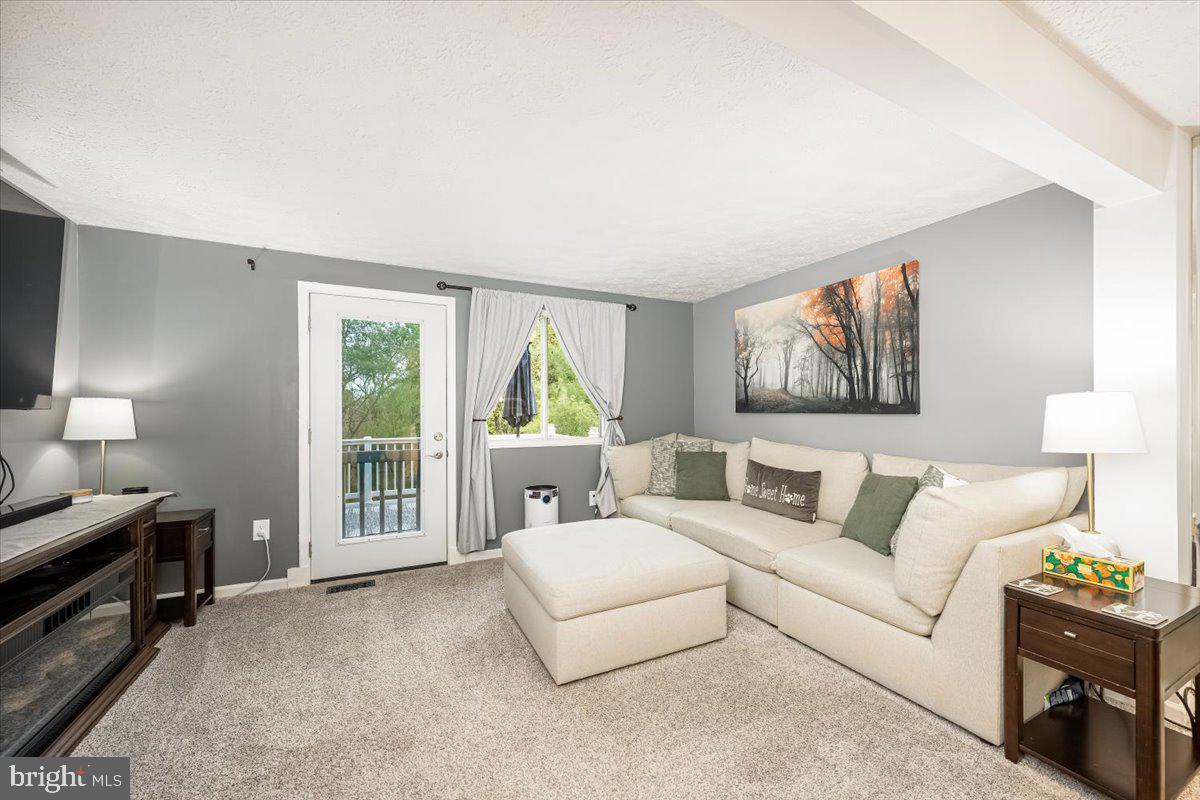 DAMASCUS VALLEY PARK - Residential