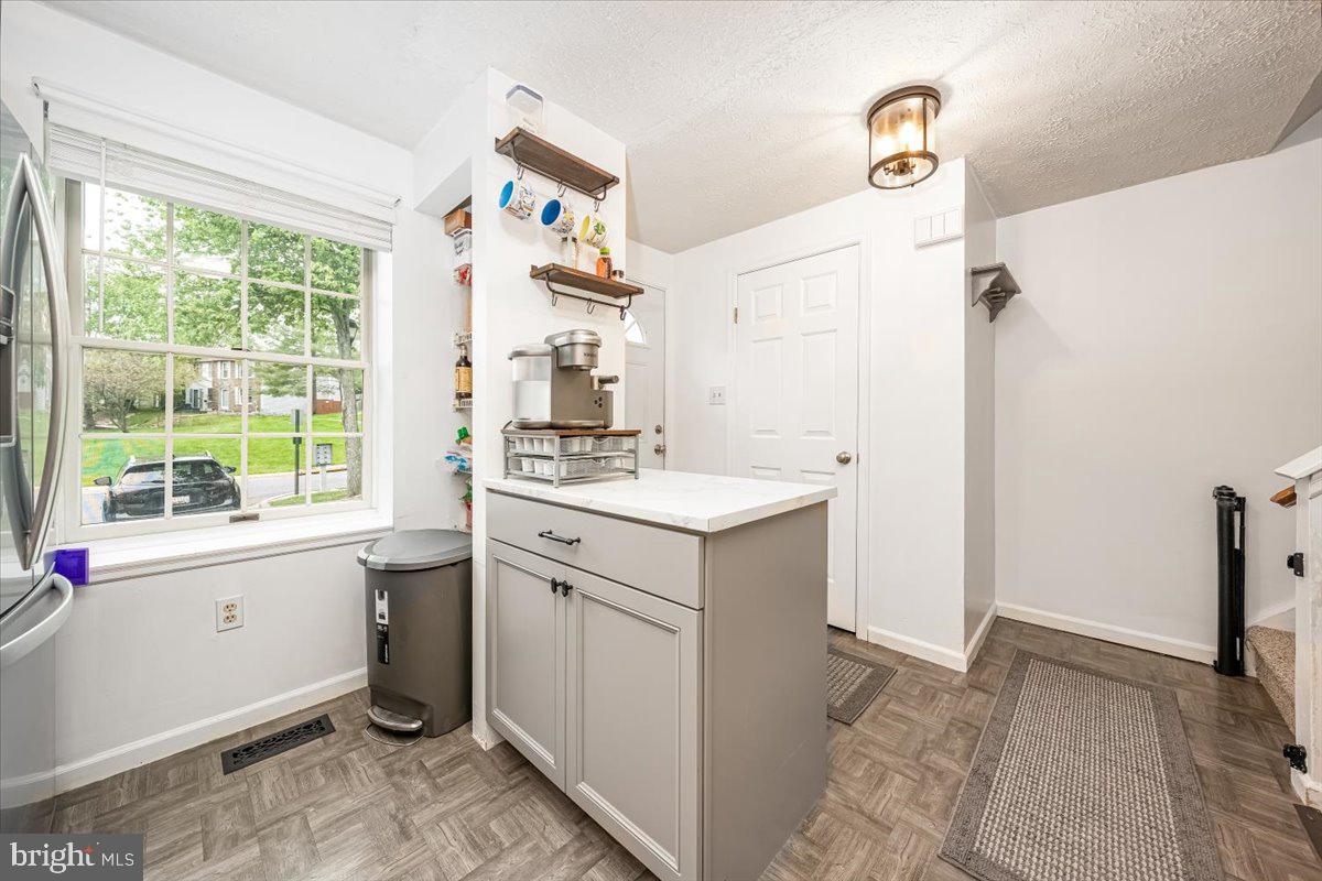 DAMASCUS VALLEY PARK - Residential