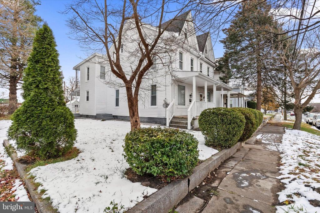 Photo of 3863 N 6th Street, HARRISBURG, PA 17110 (MLS # PADA2051696)