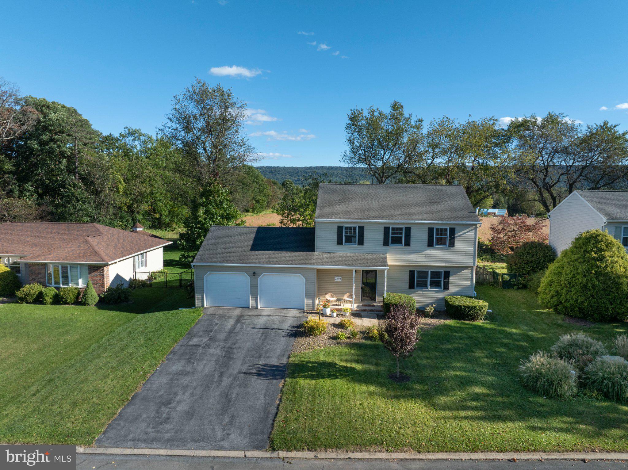 2294 ROYLEN CIRCLE